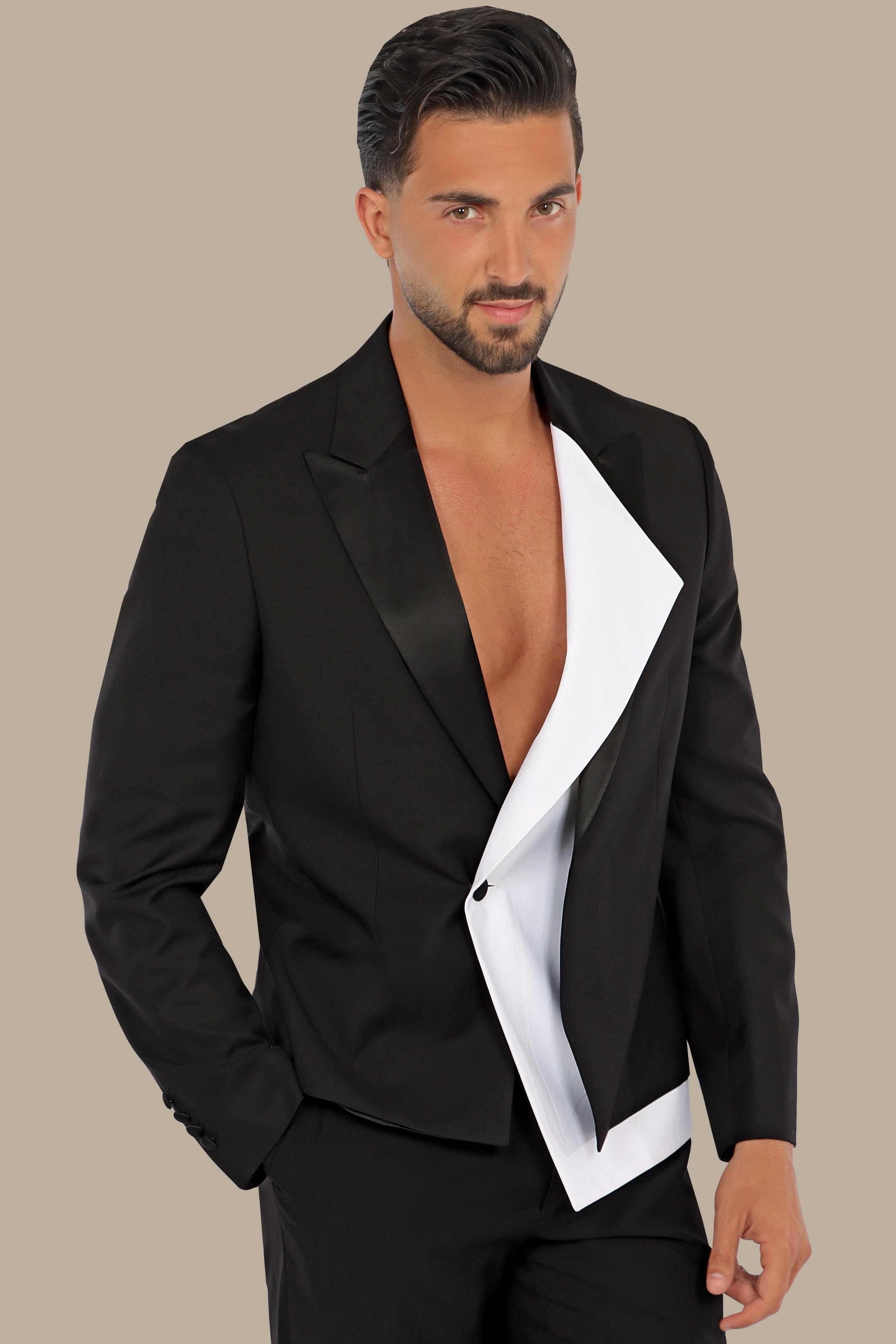 Black Majesty: Tuxedo FV with Double Layer and Crisp White Collar