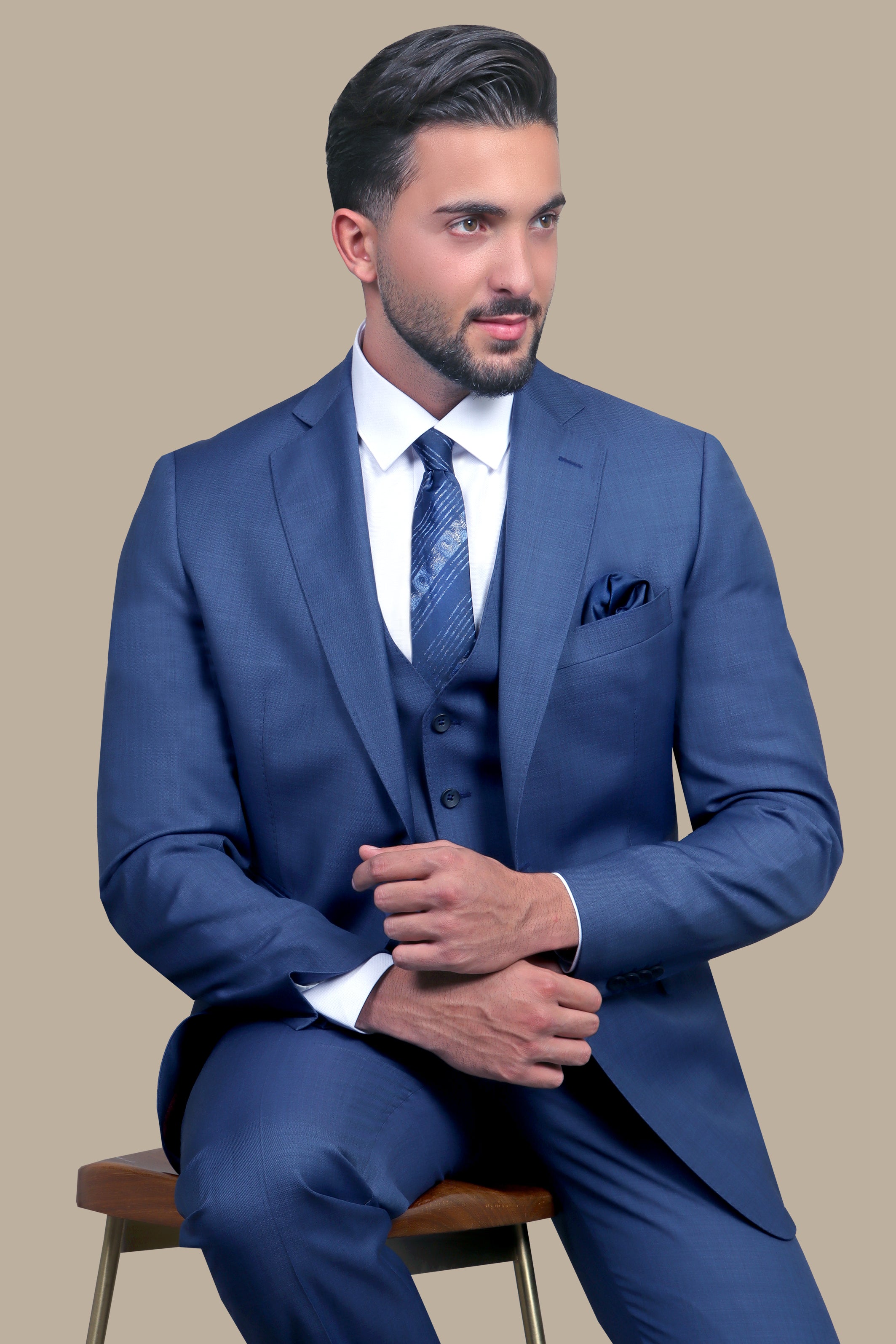 Classic Blue Elegance: Wool Notch Filafil 3-Piece Suit