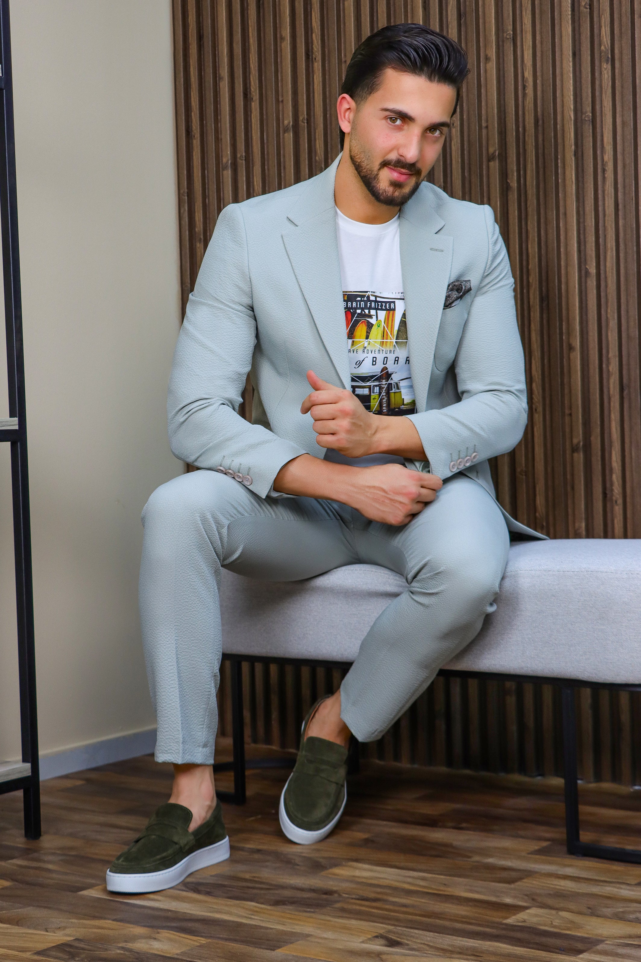 Light Olive Notch Lapel Travel Suit – 2-Piece