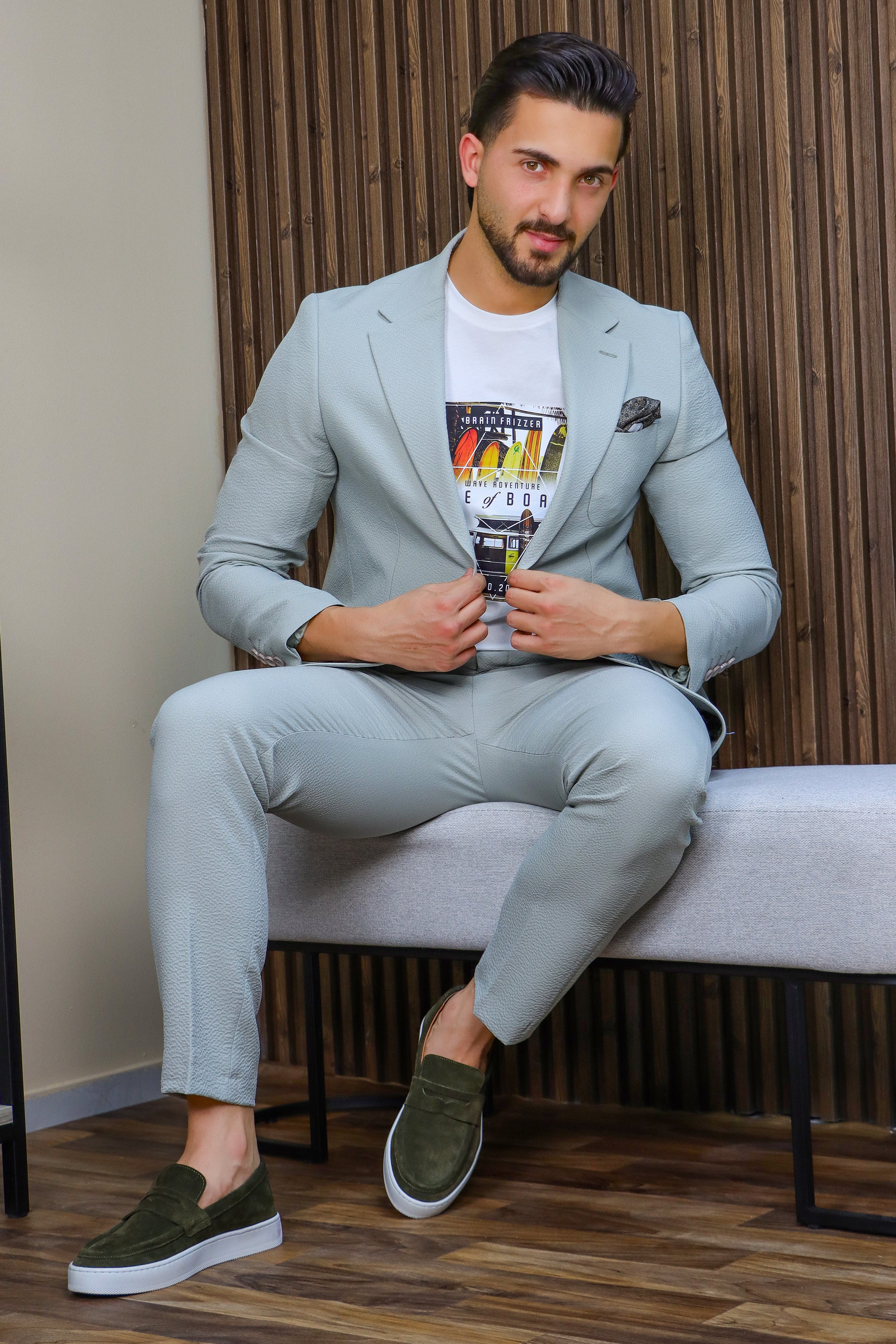 Light Olive Notch Lapel Travel Suit – 2-Piece