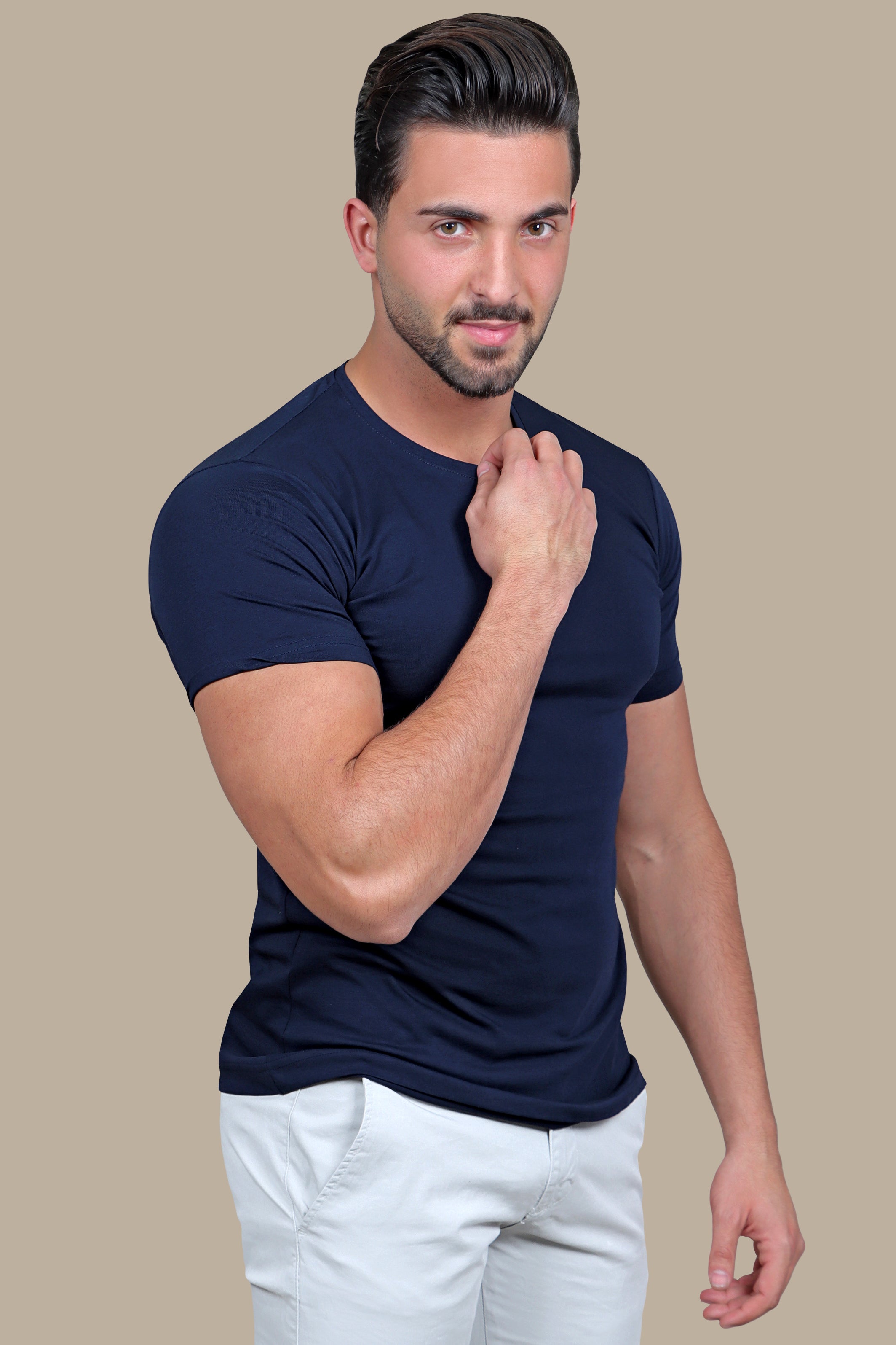 Navy Basic R-Neck T-Shirt: Essential Comfort