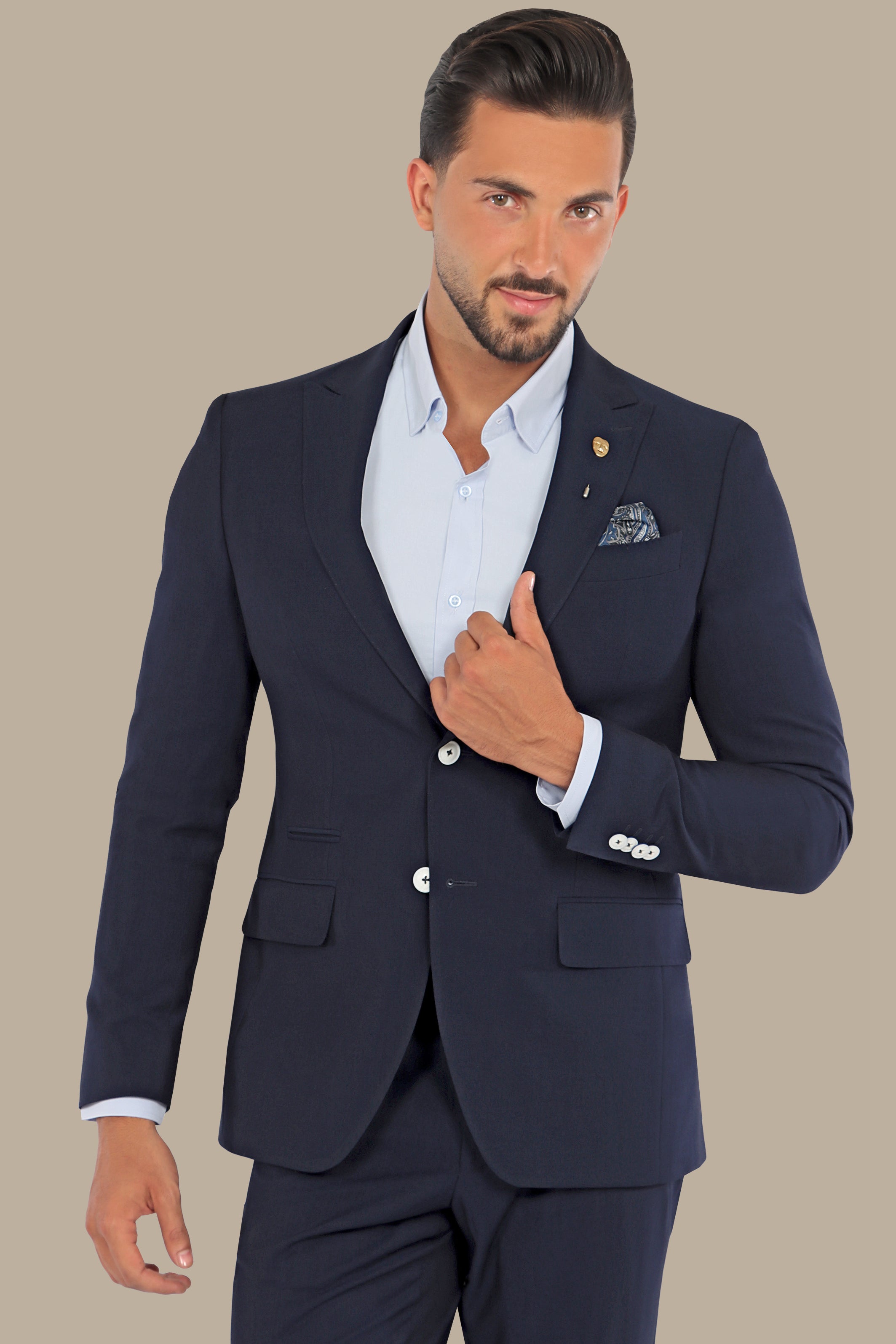 Peak of Sophistication: Dark Blue Basic Peak Lapel Suit