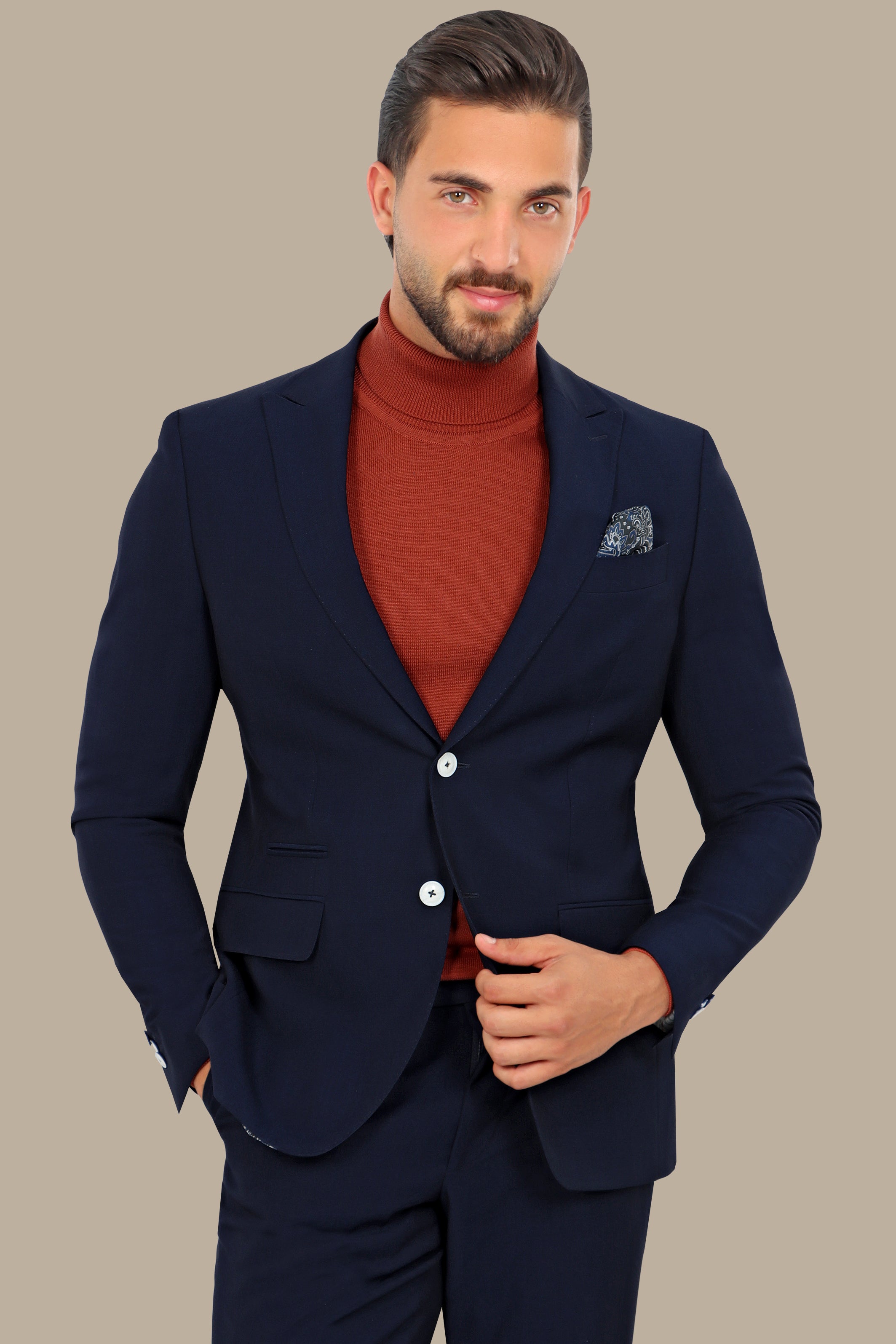 Peak of Sophistication: Dark Blue Basic Peak Lapel Suit