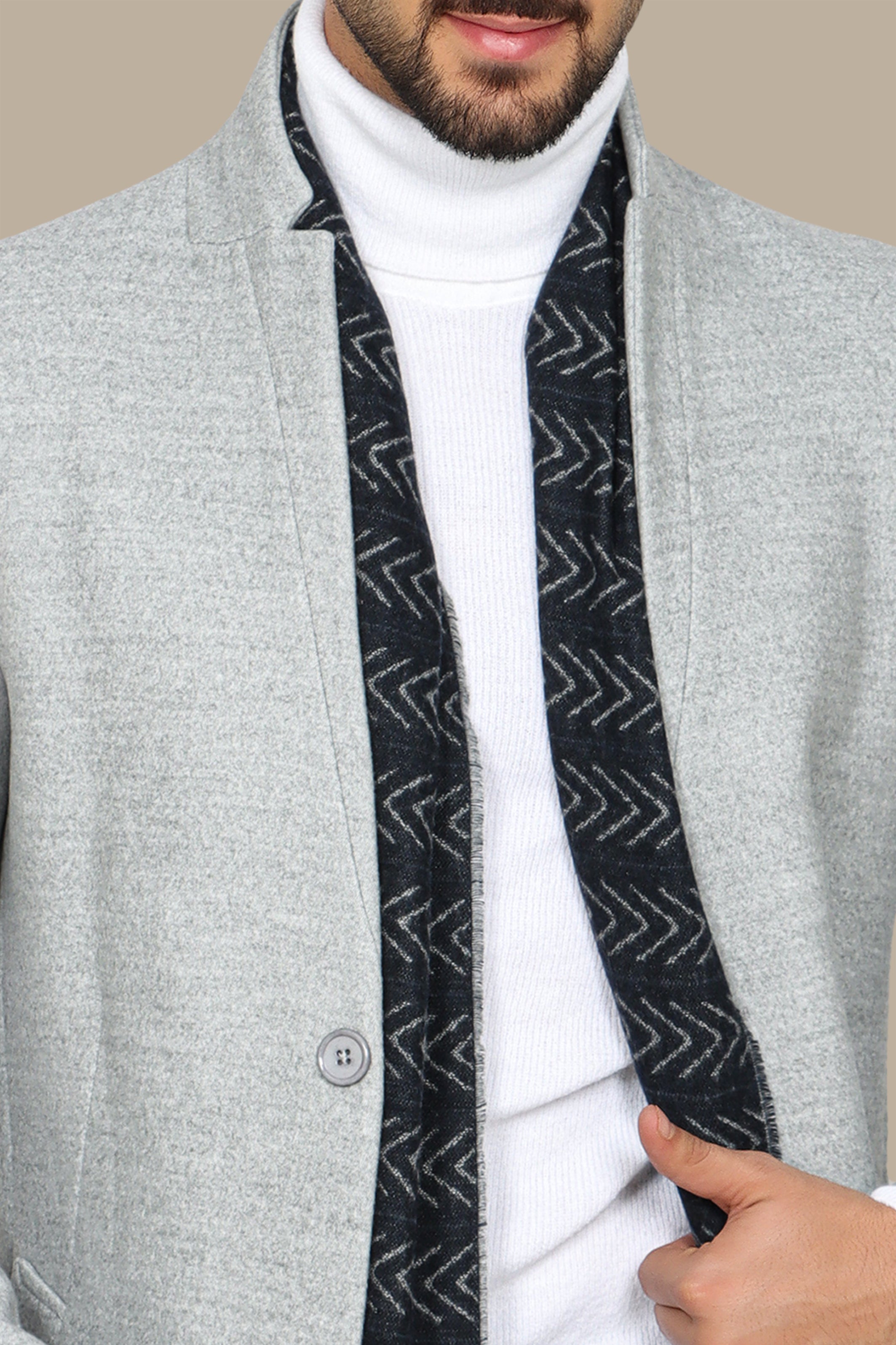 Light Gray Sophistication: The Classic Coat Col Mao in Subtle Elegance