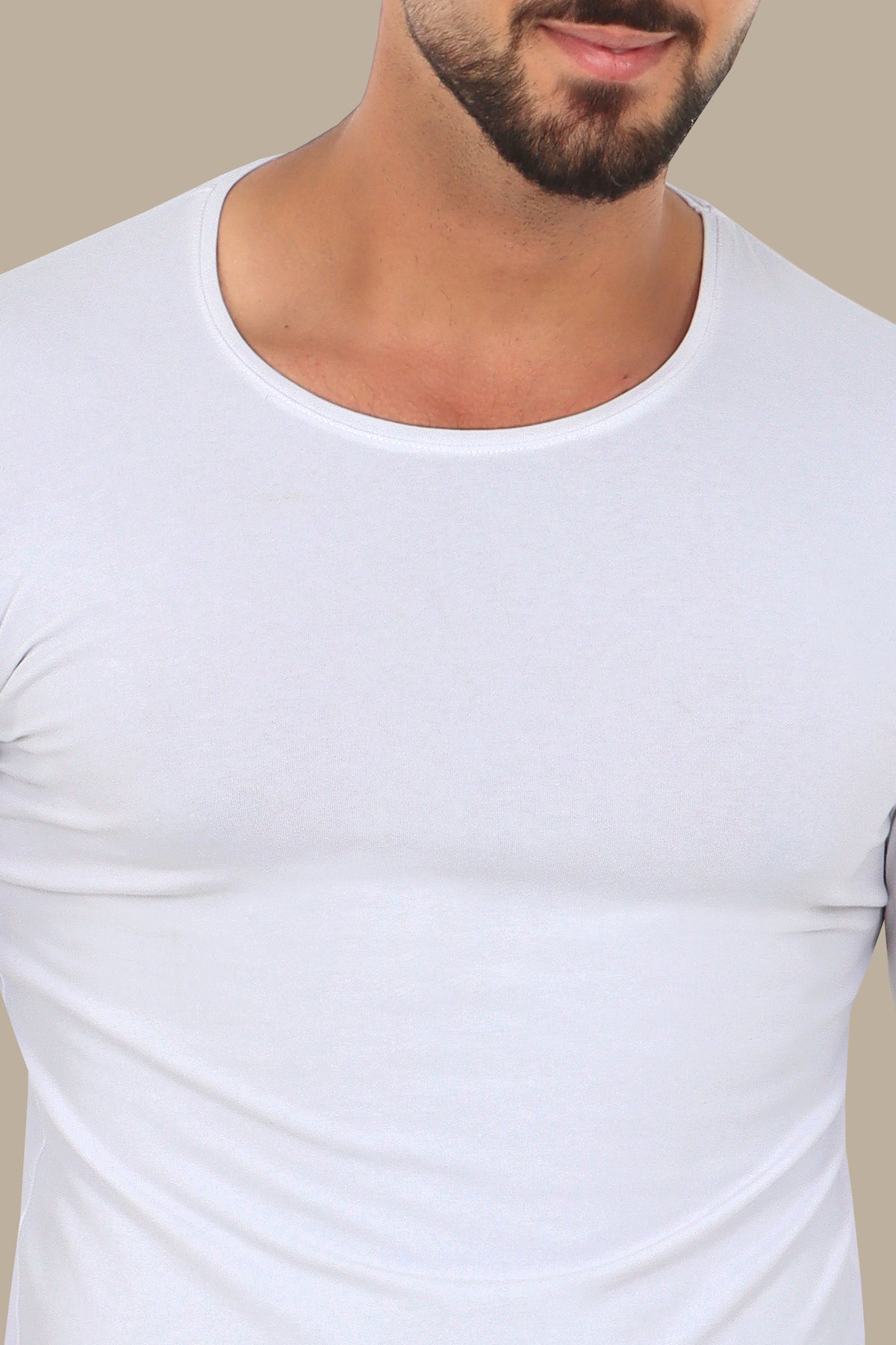 Essential Long Sleeve T-Shirt