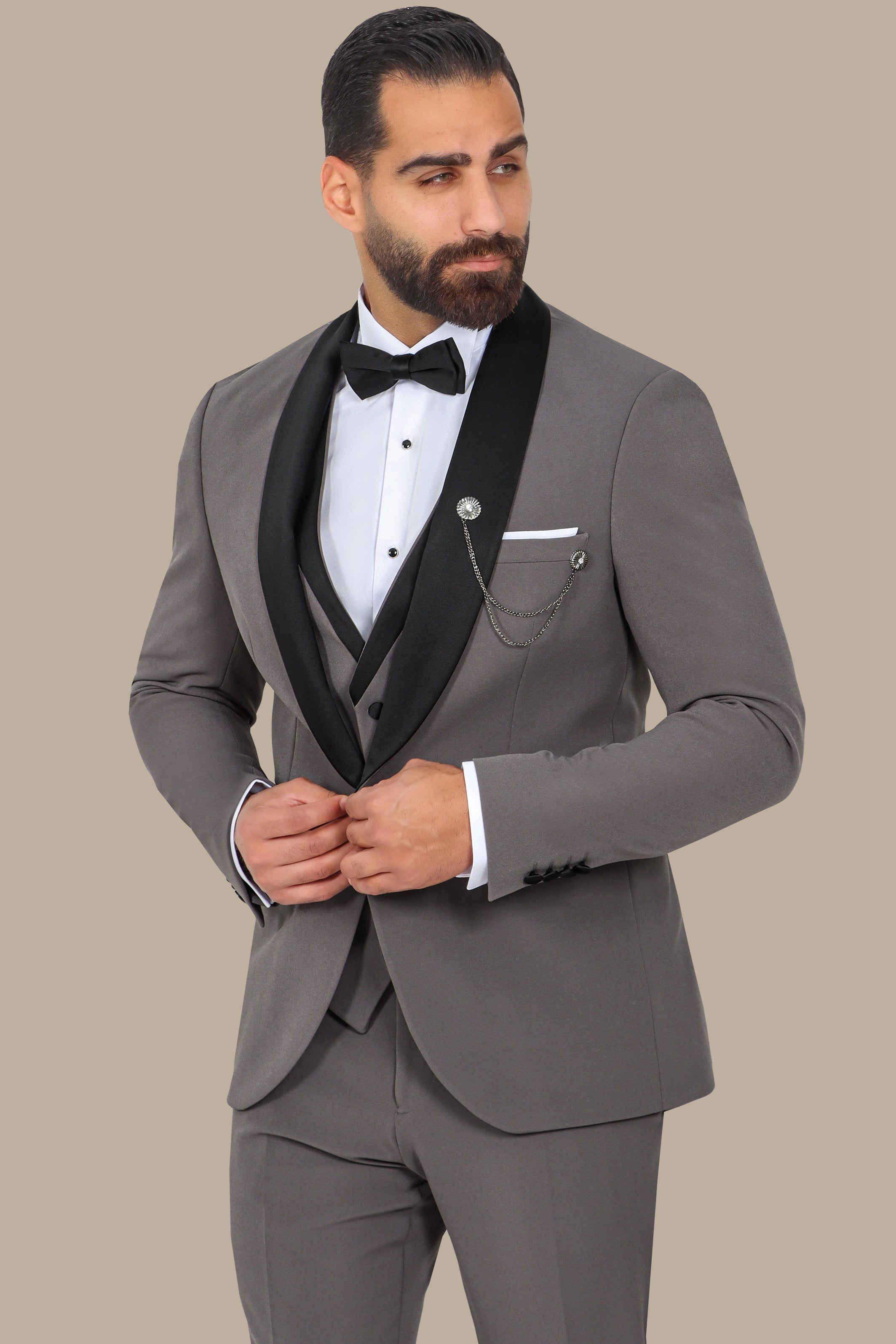 Grey Tuxedo with Stretched Shawl Collar – 4-Piece Set