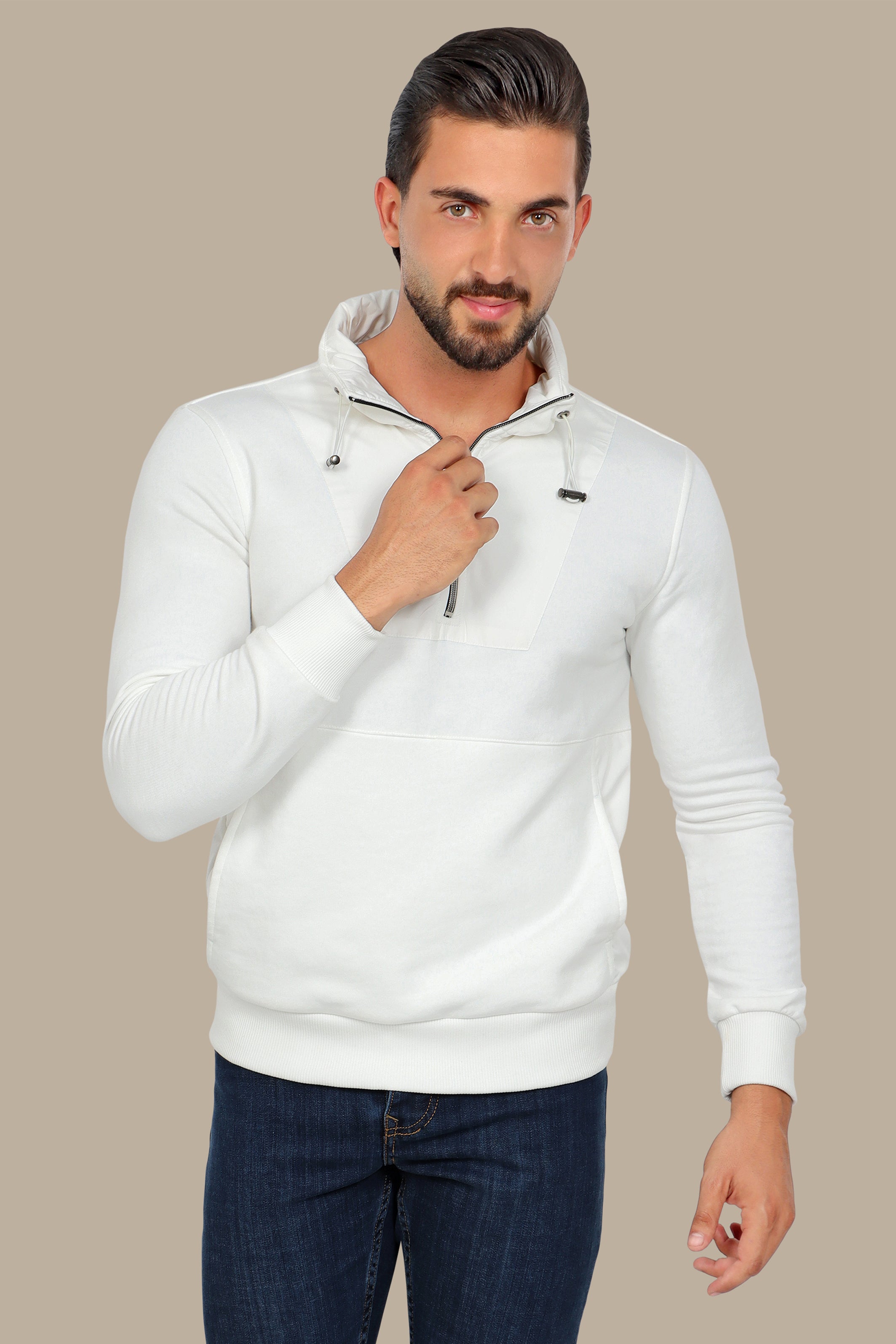 Modern Edge: White Half-Zipper Sweatshirt with Mixed Fabric