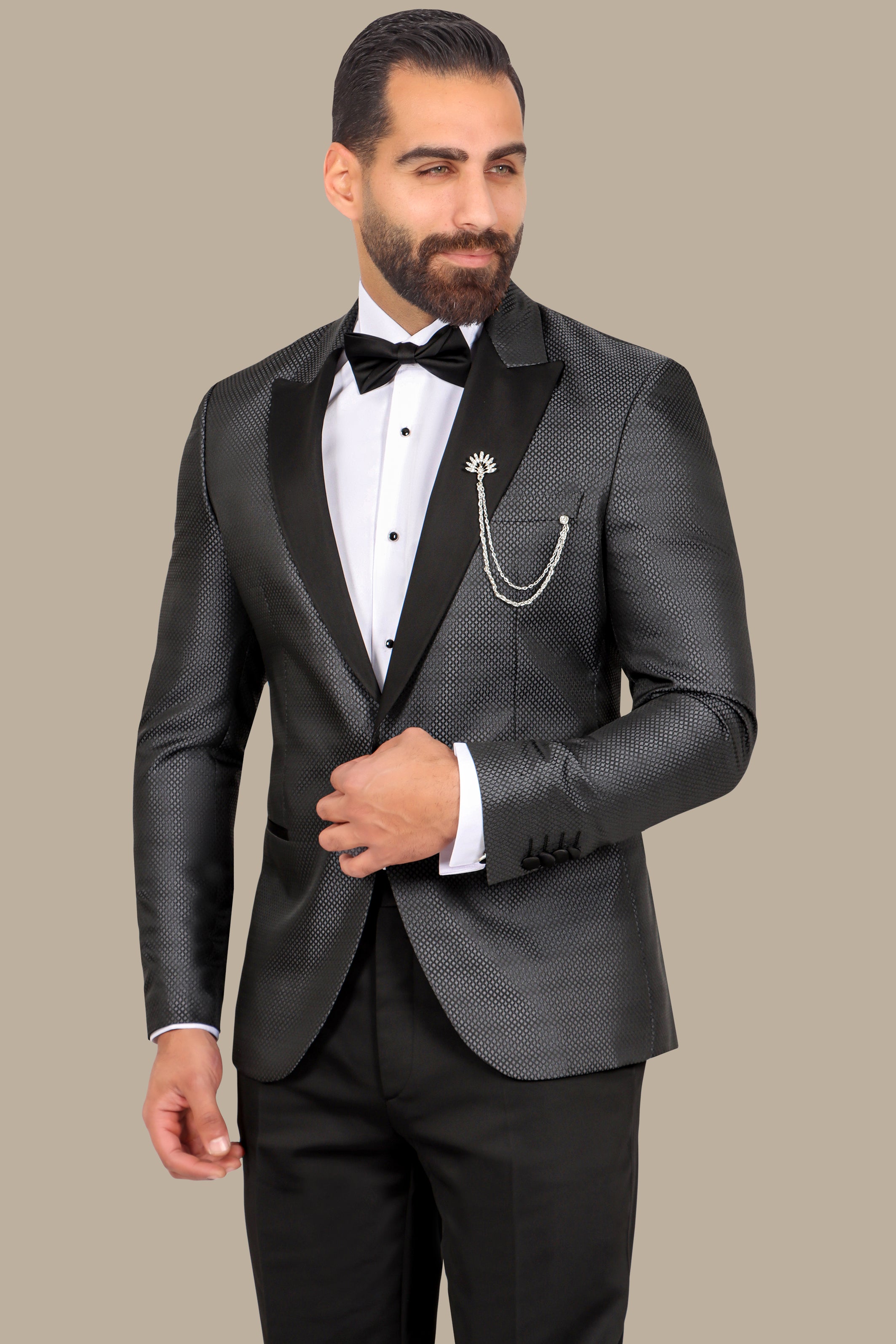 Dark Grey Tuxedo with Small Lozenge Pattern and Peak Lapel – 3-Piece Set