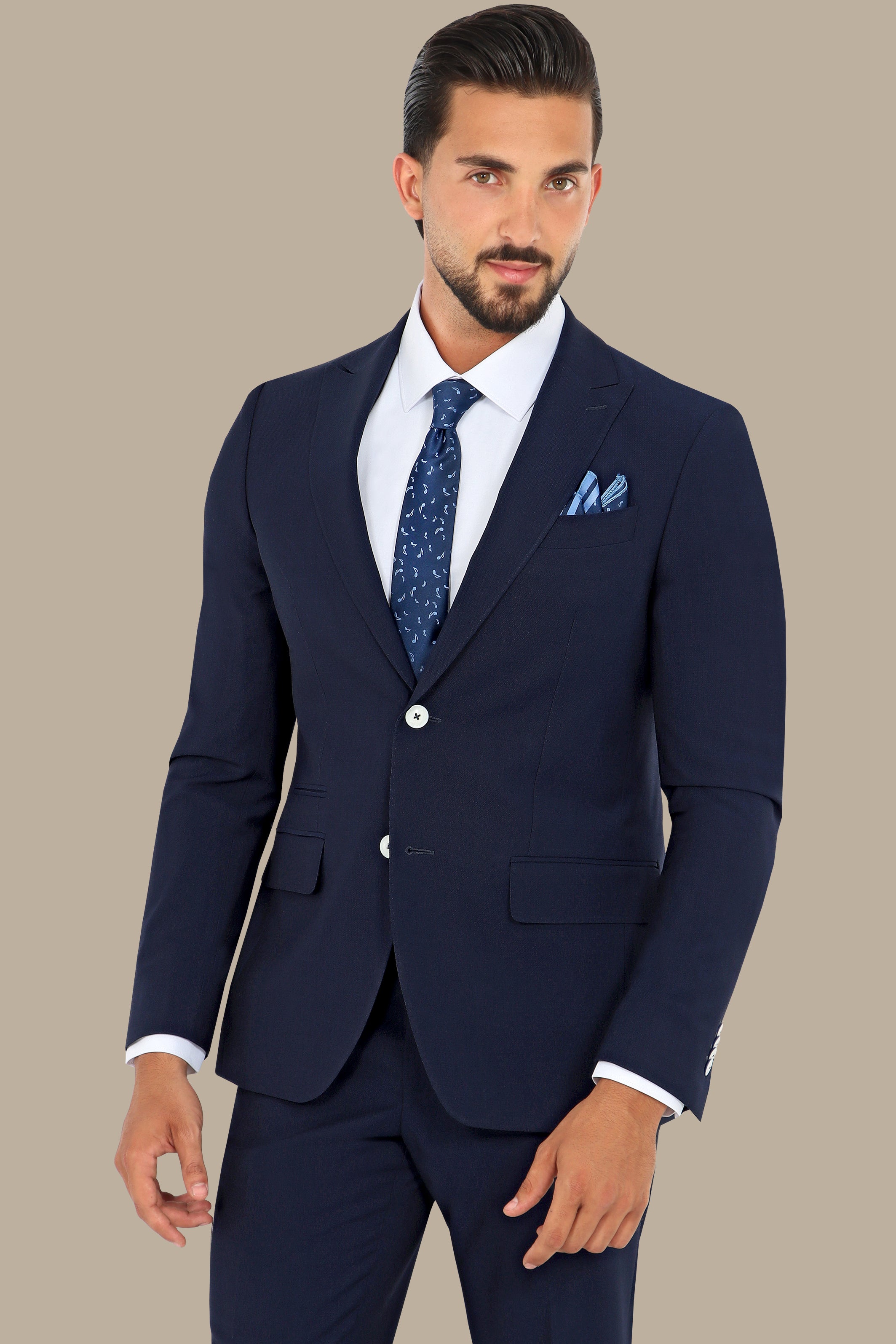 Peak of Sophistication: Dark Blue Basic Peak Lapel Suit