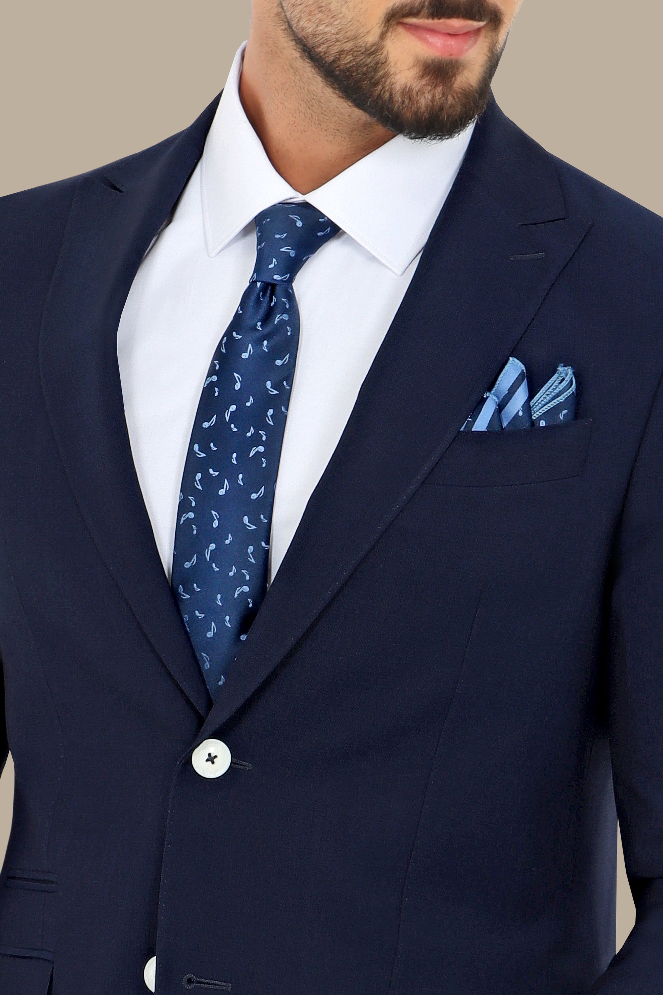 Peak of Sophistication: Dark Blue Basic Peak Lapel Suit