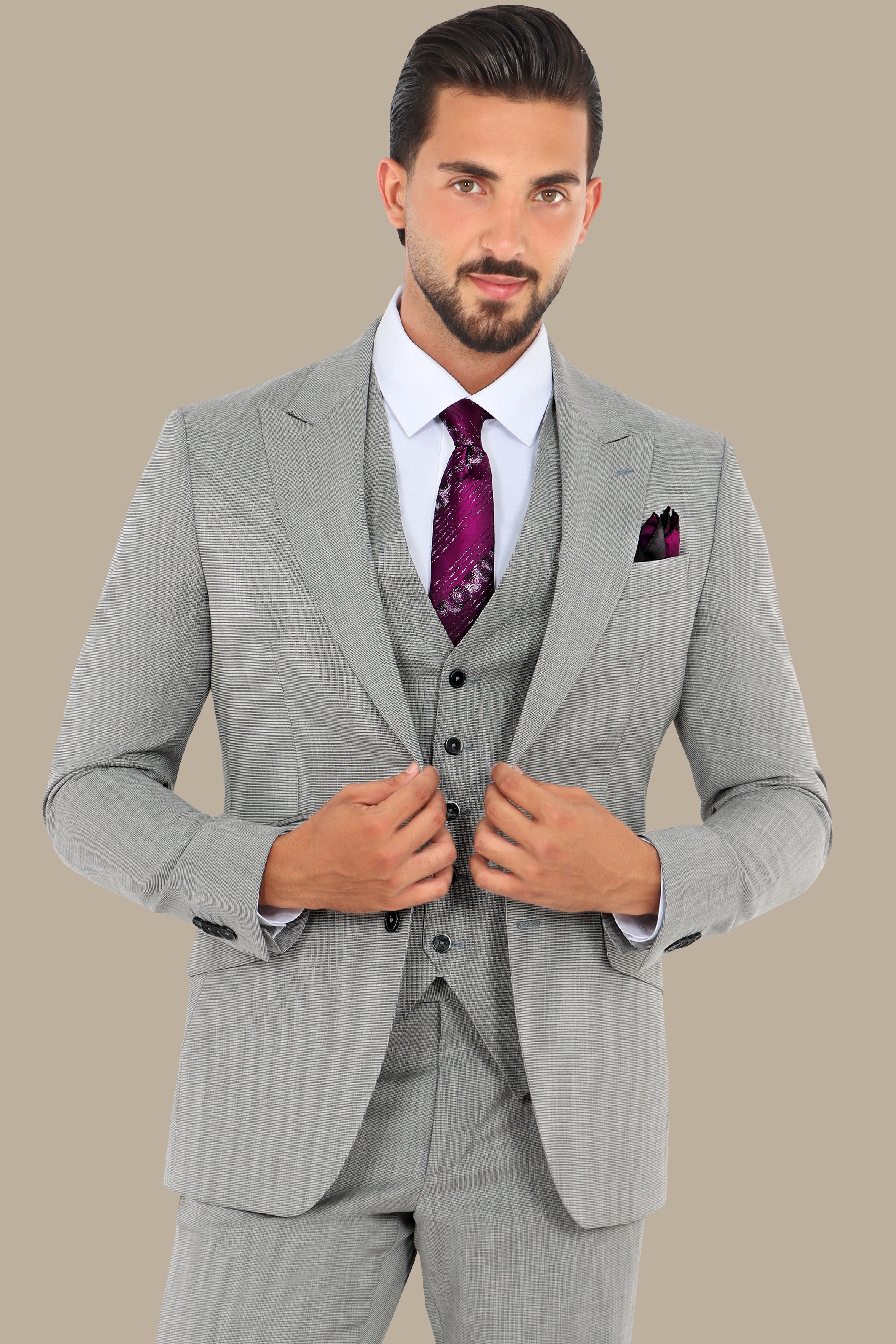 Grey Peak Lapel Fila Fil Lycra 3-Piece Suit