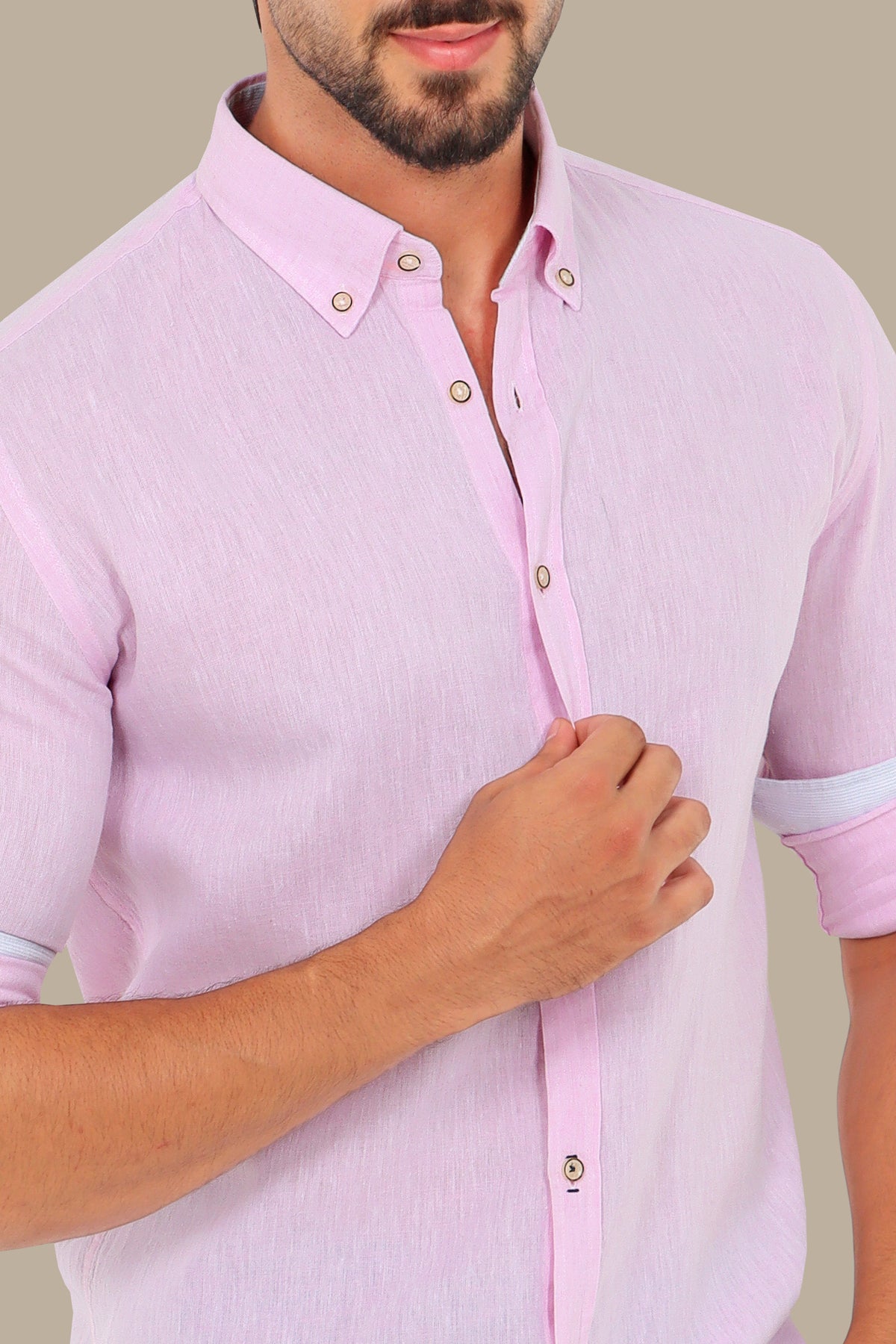 Chic Linen Shirt with Printed Collar