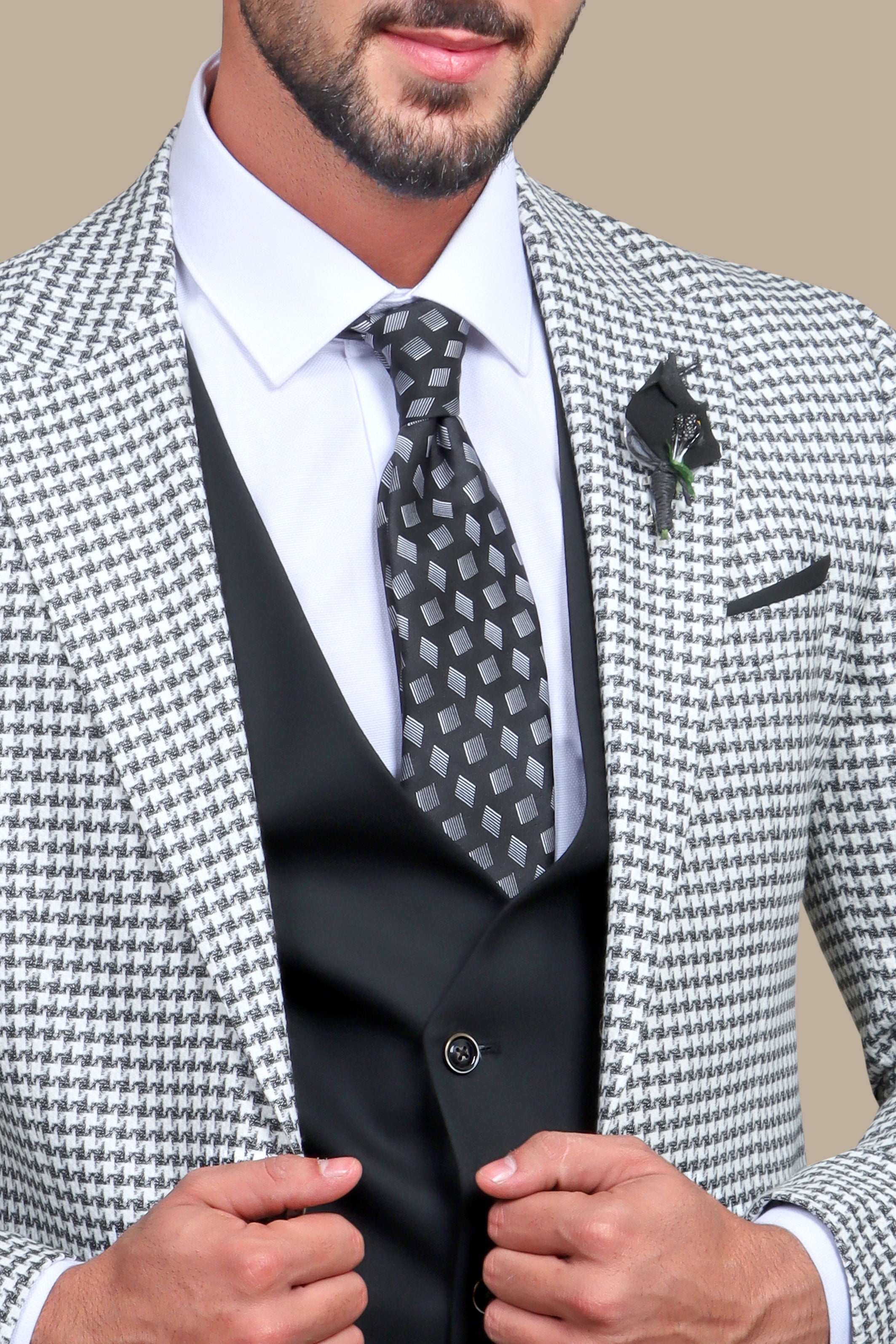 Dogtooth Peak Lapel Suit – 3 Pieces