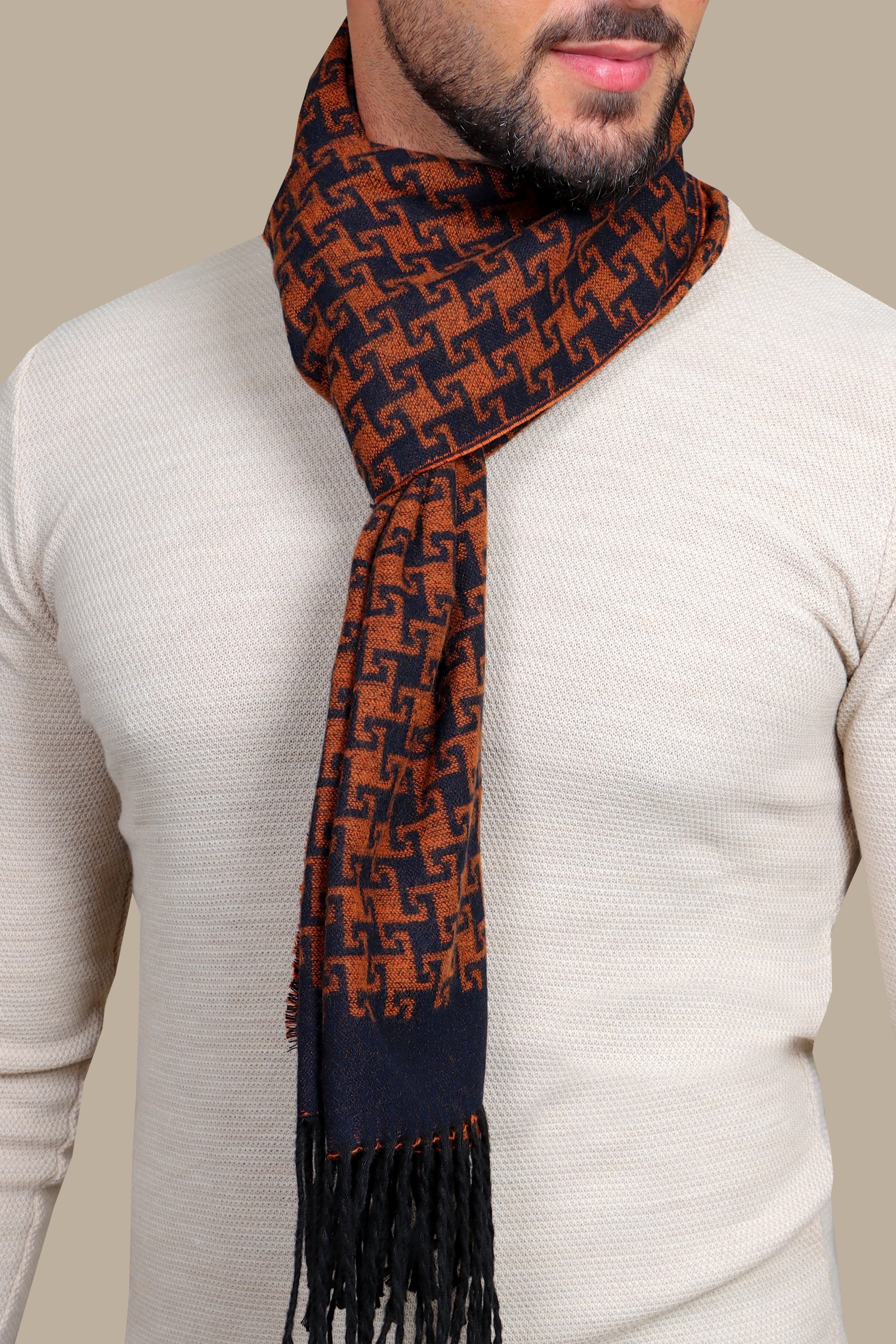 Havana Hues: Havane-Colored Wool Scarf with Exquisite Design