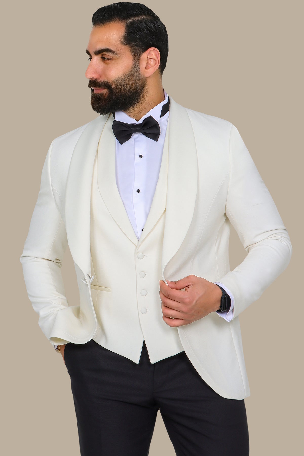 Off-White 4-Piece Tuxedo with Shawl Collar and Bord à Bord Finish