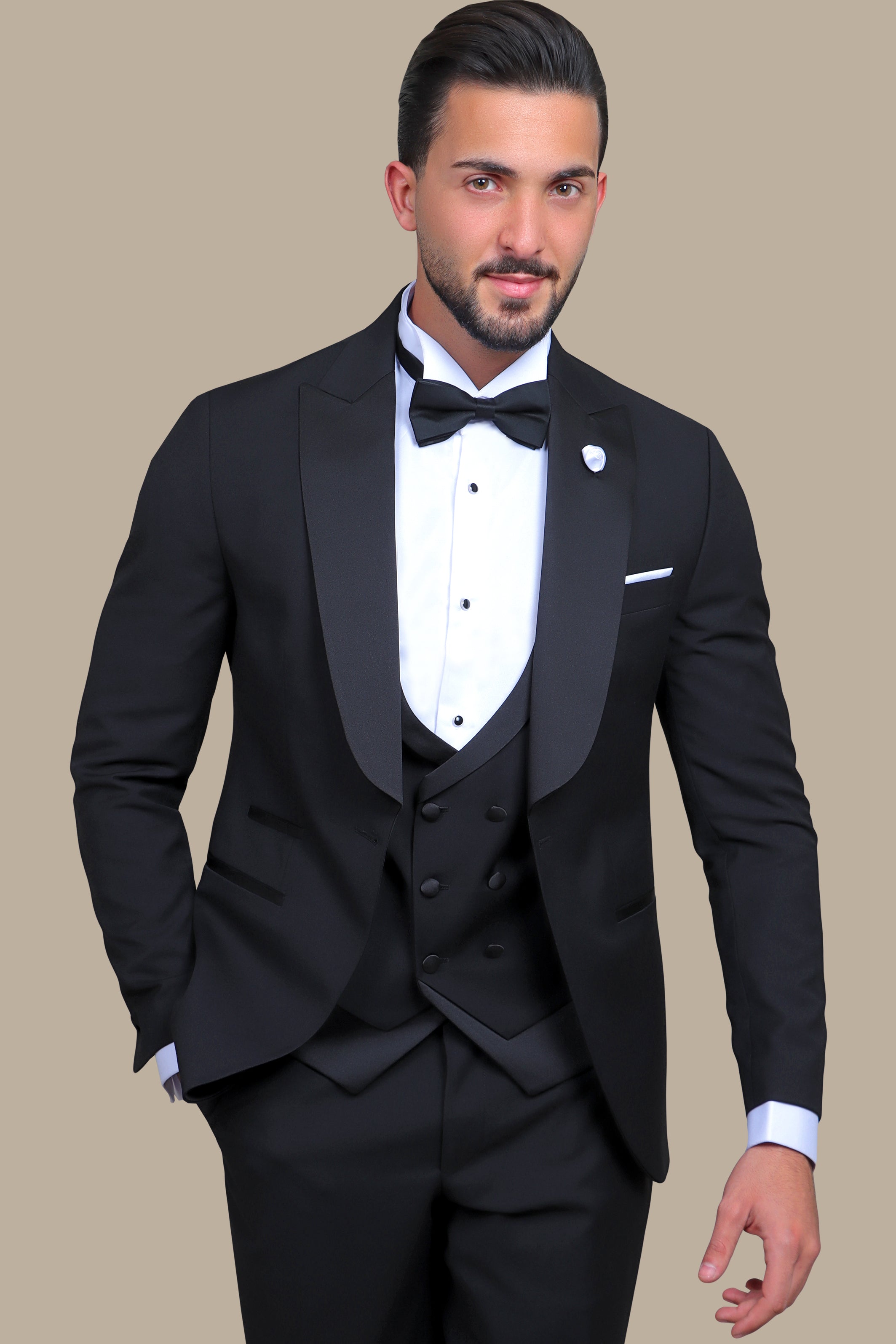 Sophisticated Elegance: Black Wide Peak 4-Piece Tuxedo Ensemble