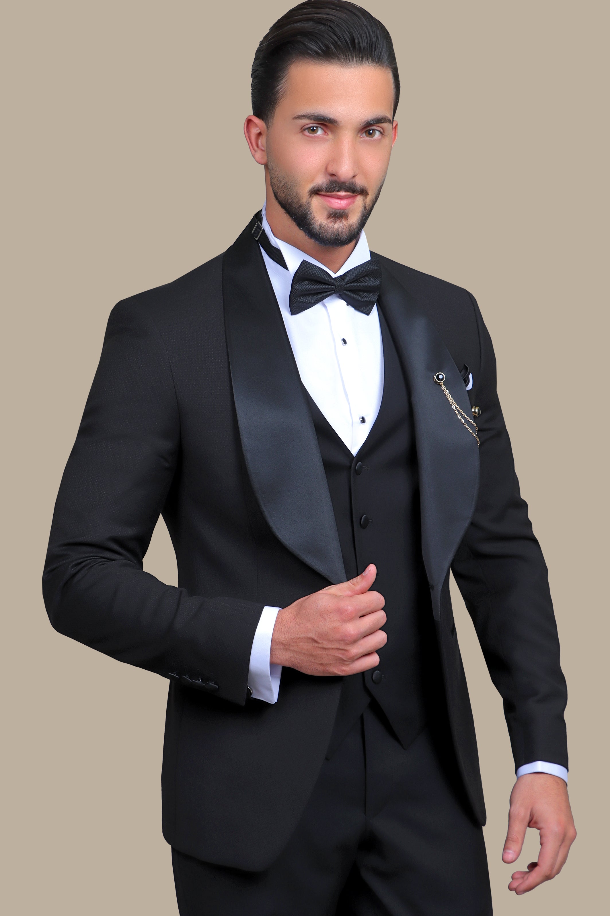 Sophisticated Elegance: Black Wide Shawl Collar Tuxedo for Timeless Style