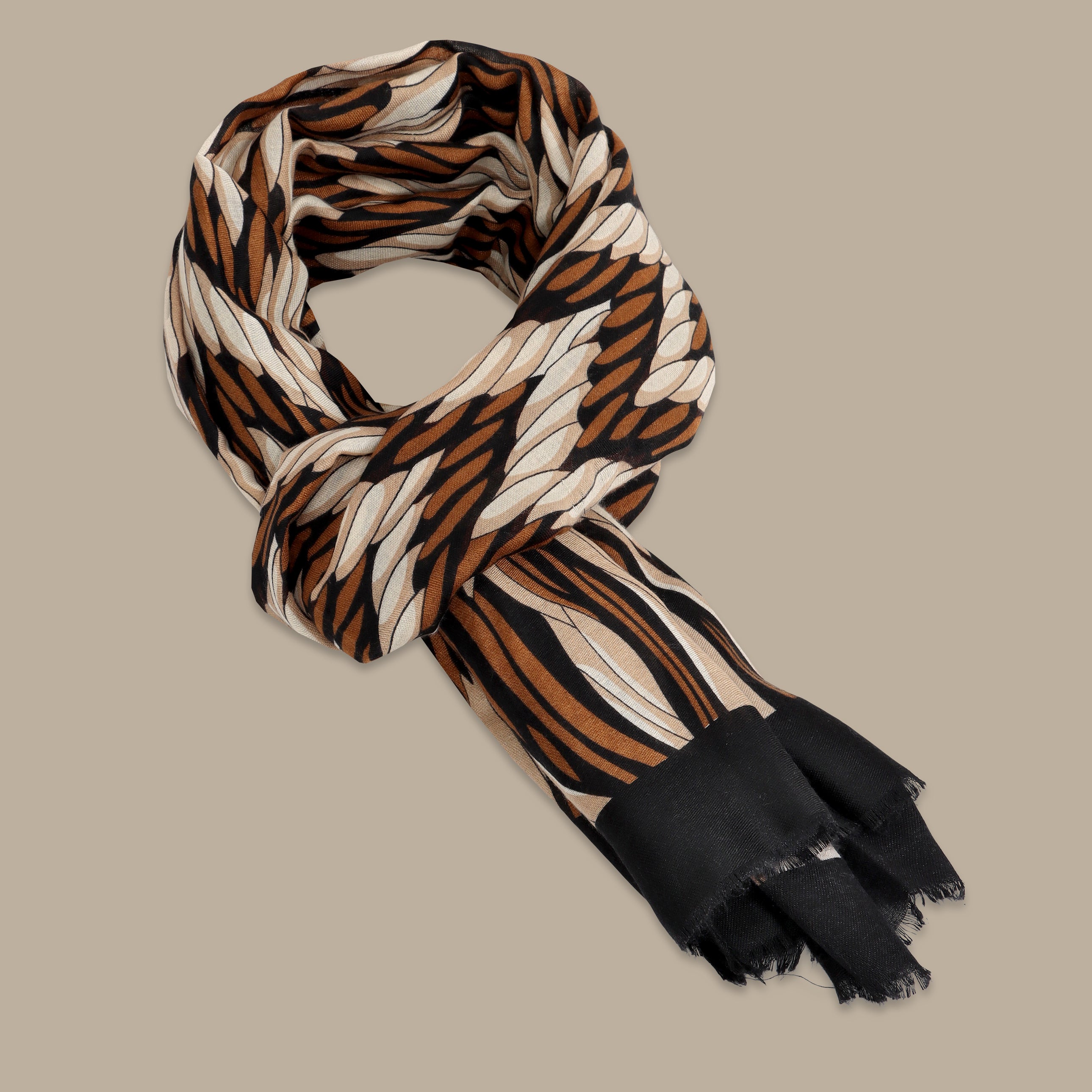 Beige Scarf with Zigzag Ribbed Design