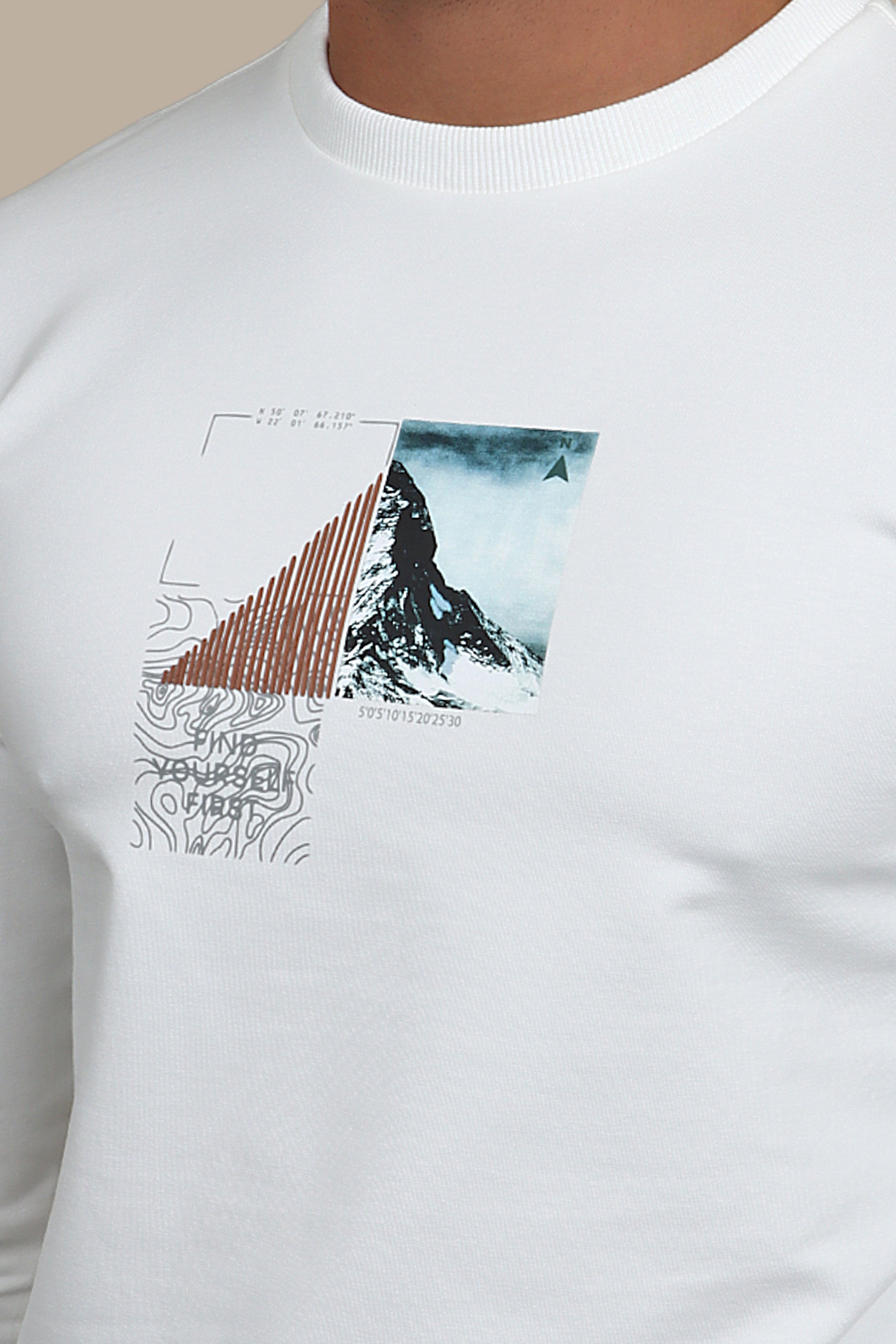 Discover Your Path: White 'Find Yourself' Printed Sweatshirt