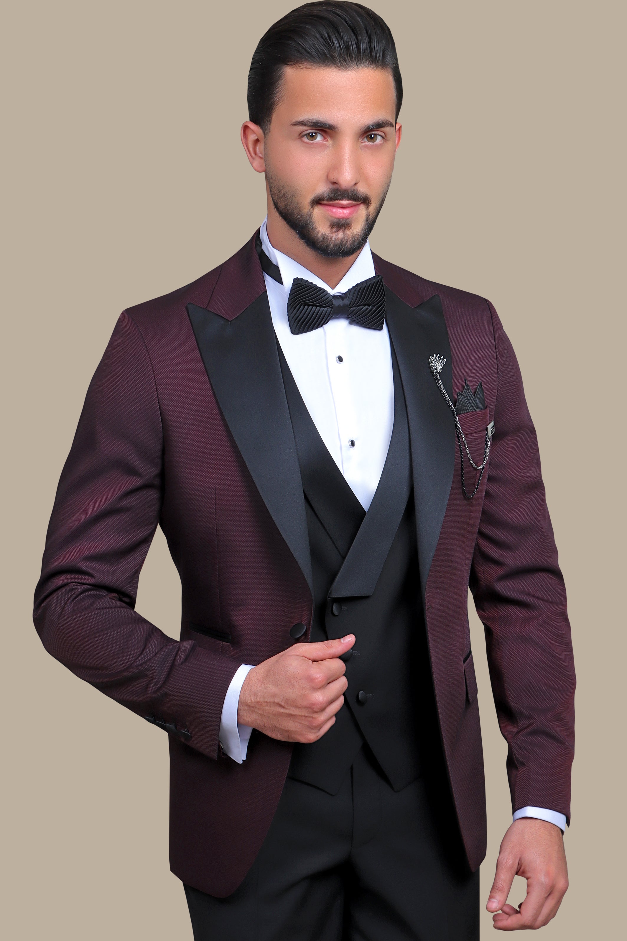 Burgundy Peak Lapel Tuxedo Suit – 3 Pieces