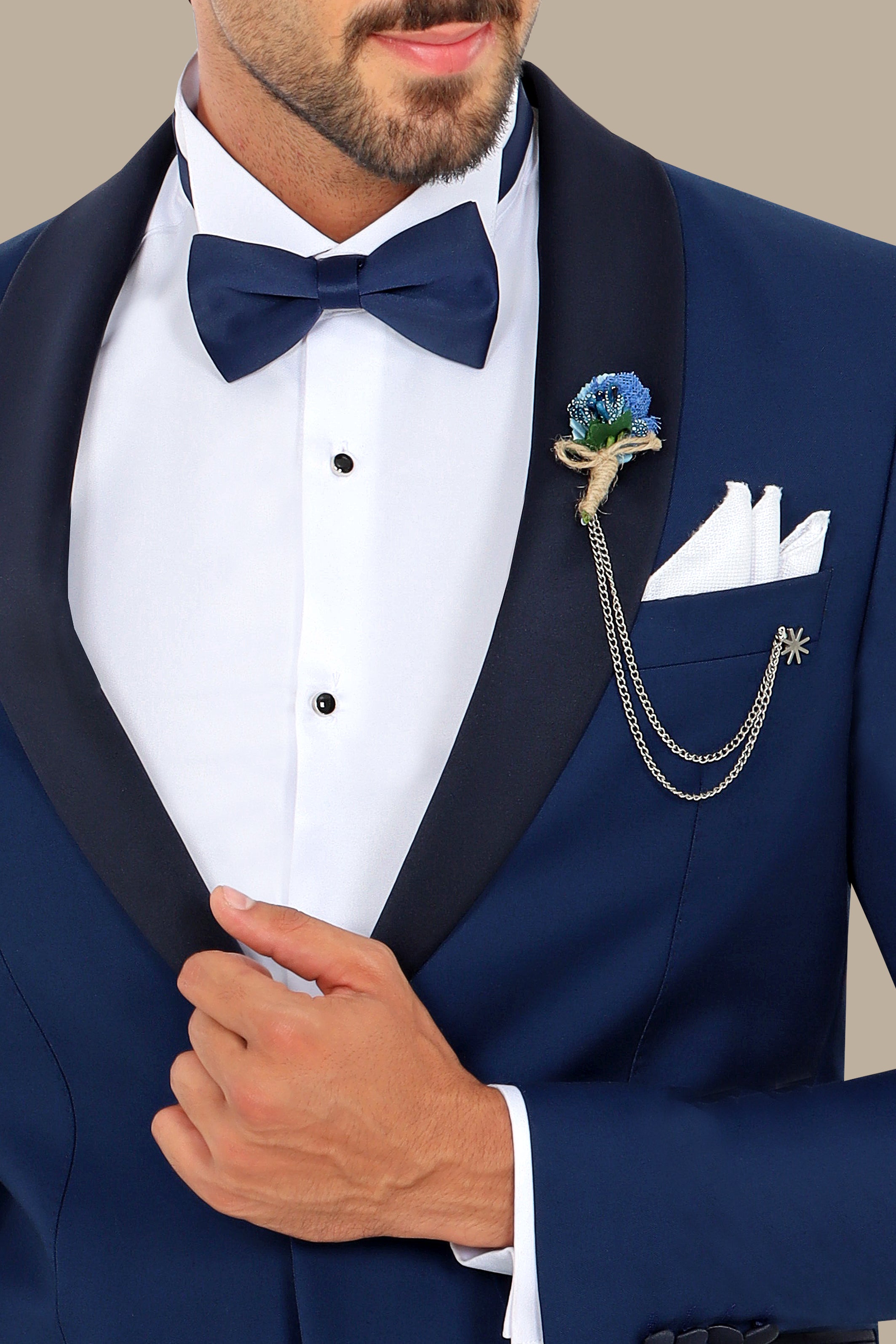 Blue Elegance: Tuxedo Plain Col Chale