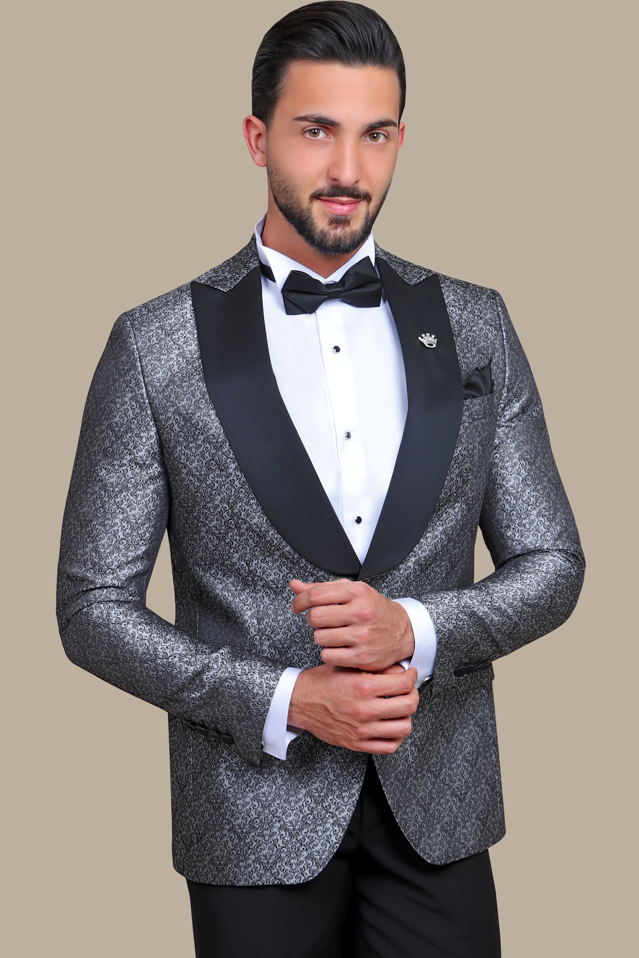 Silver Stylings: Tuxedo Leaves Print Curved Peak