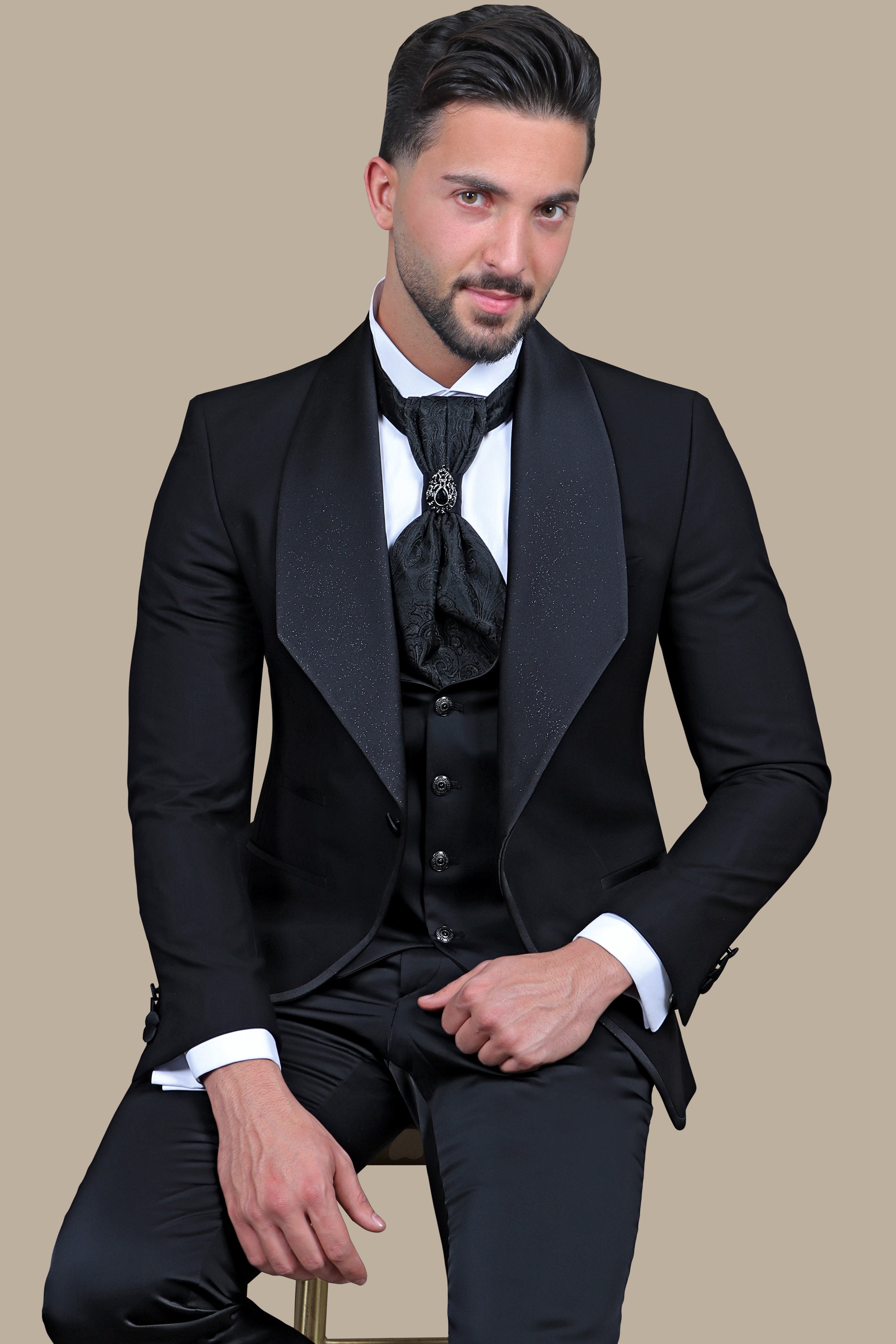 Elegant Glitter Black Collar 3-Piece Tuxedo Suit