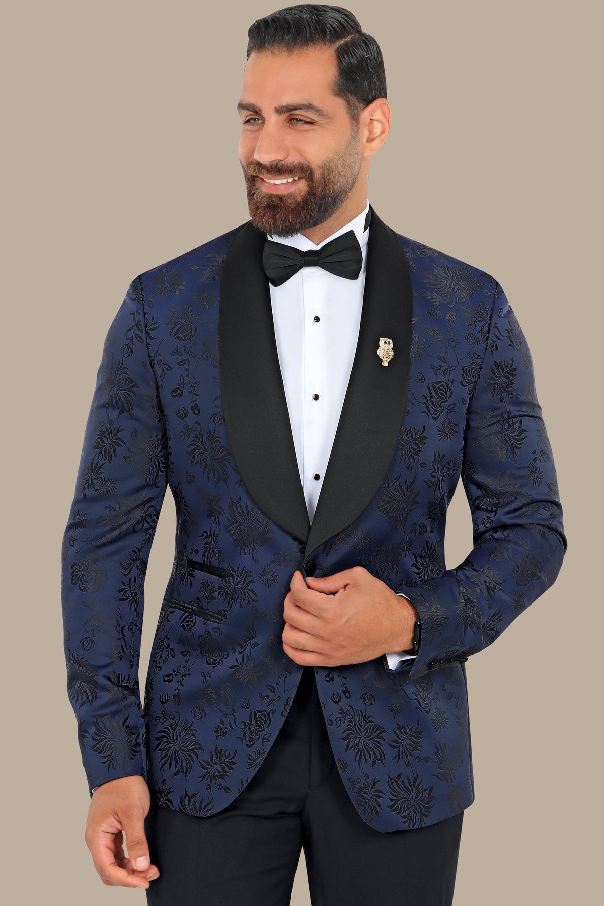 Navy Bloom: FV Tuxedo with Wide Col Chale Floral Print