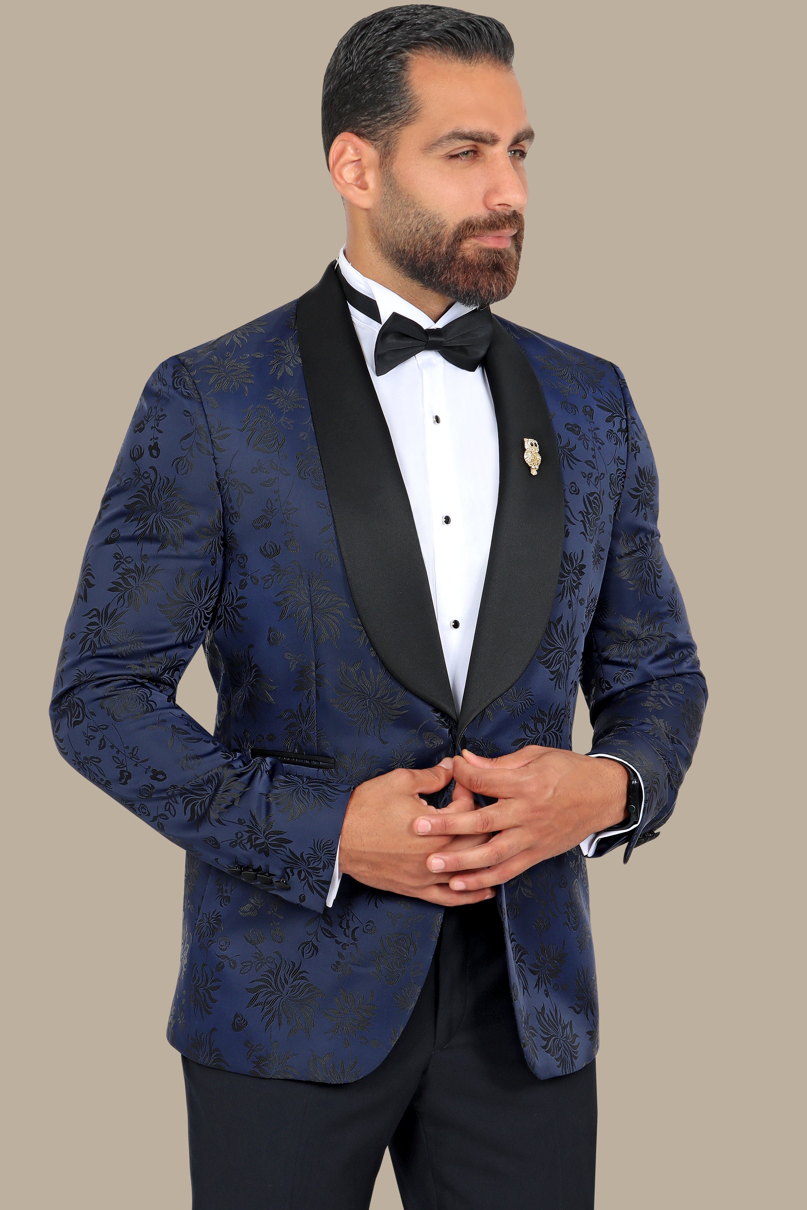 Navy Bloom: FV Tuxedo with Wide Col Chale Floral Print