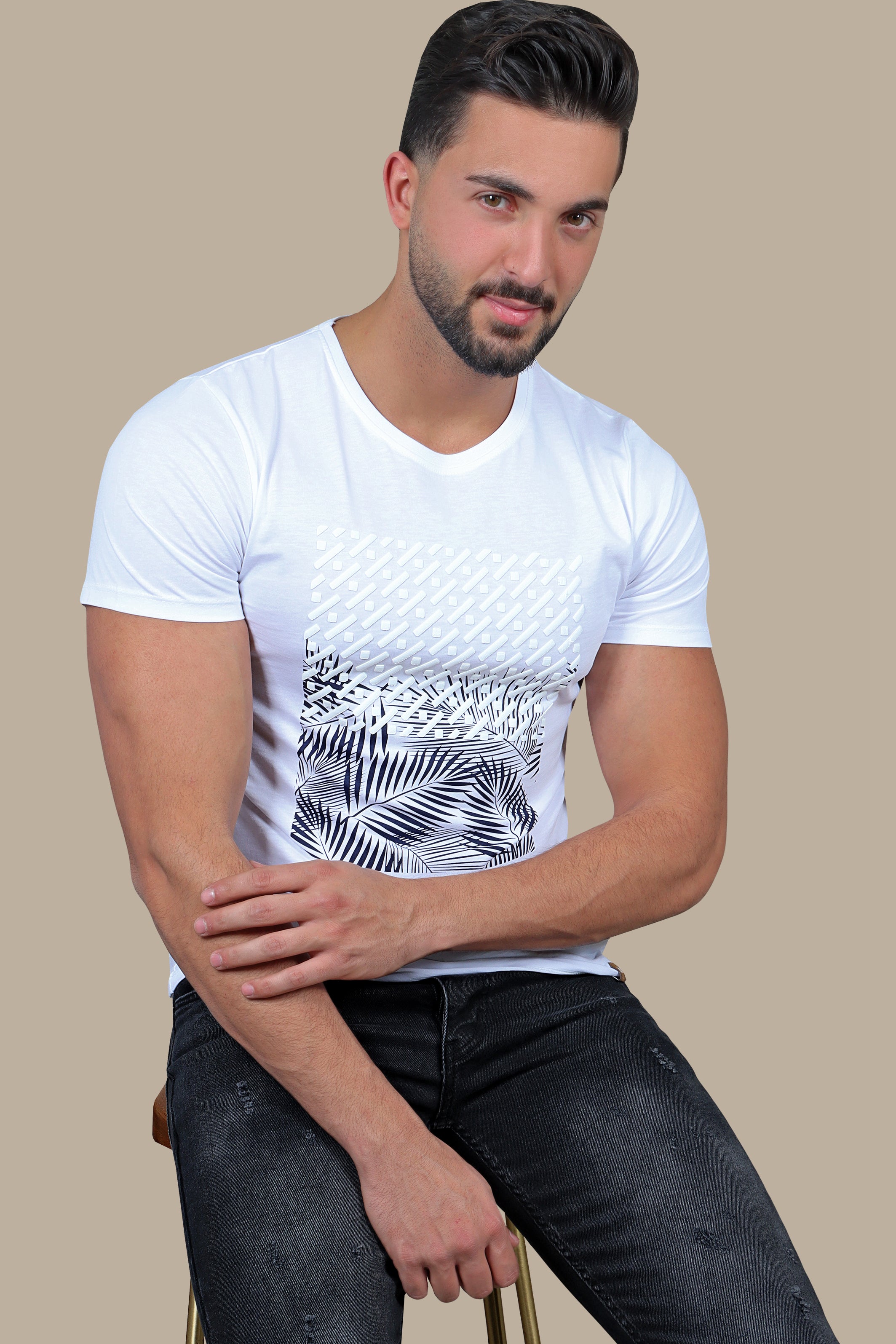 Nature's Whisper: White Leaves Print T-Shirt