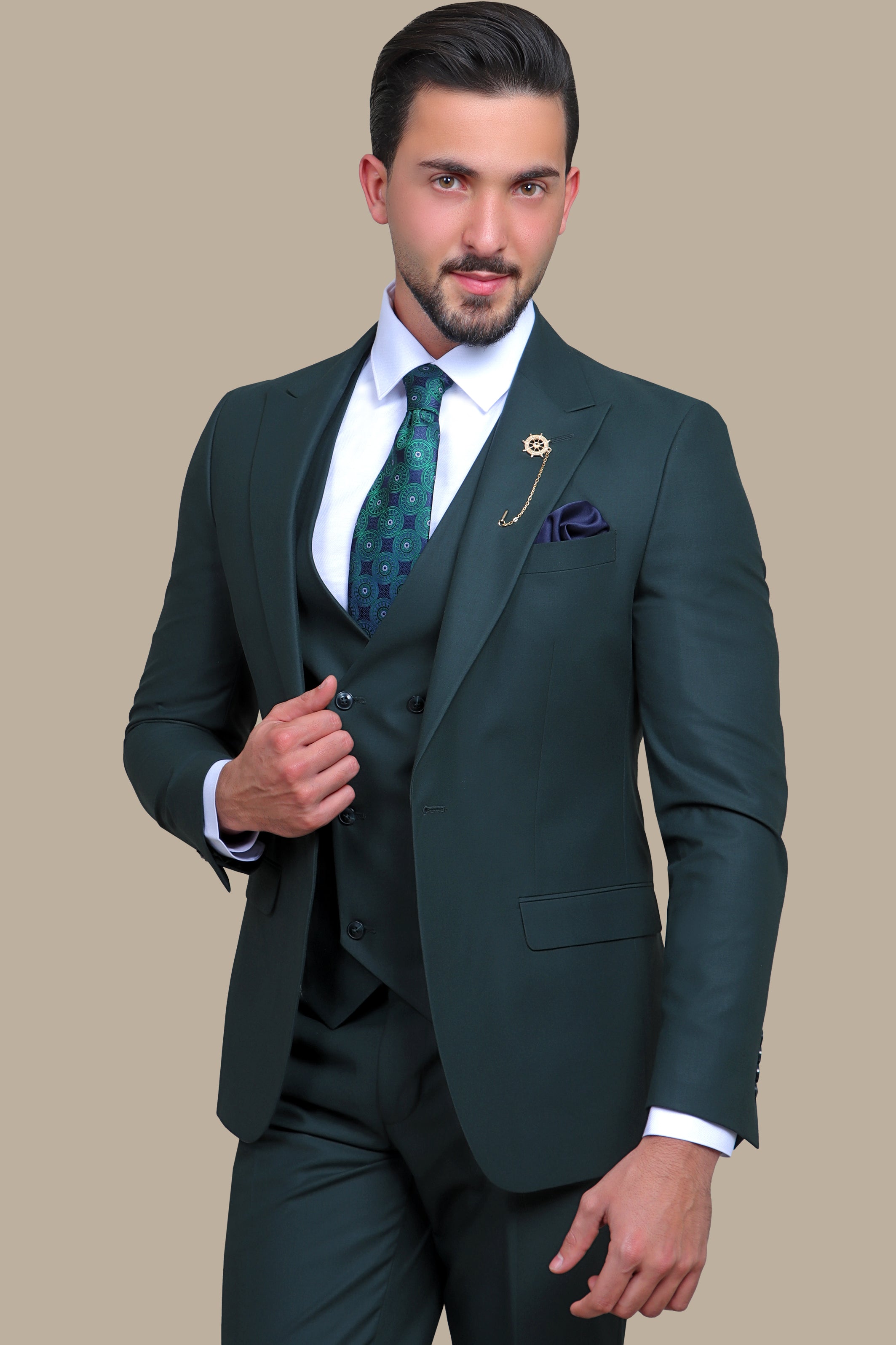 Emerald Elegance: The Peak Plain 3-Piece Green Suit