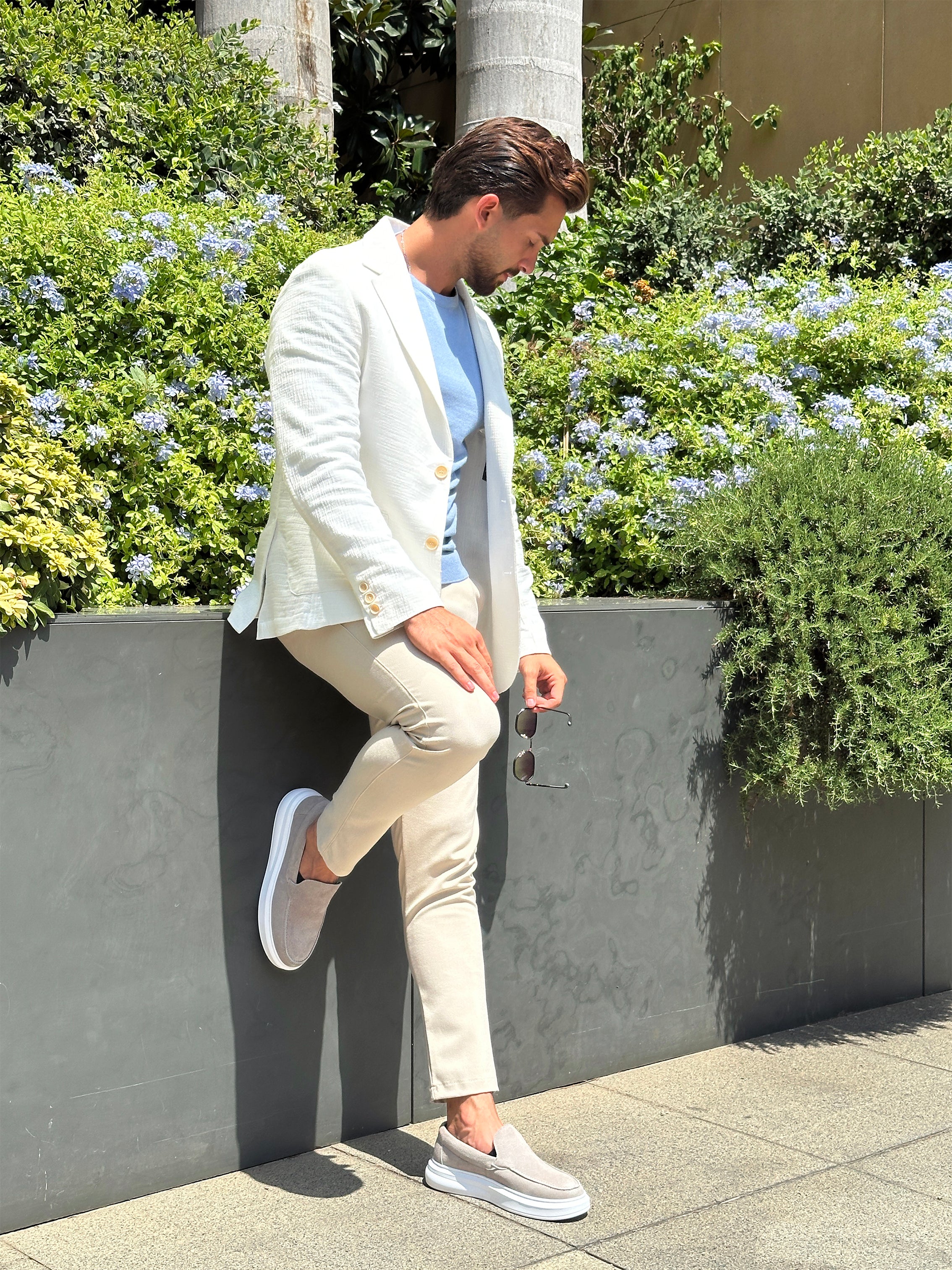 White Linen Blazer with Notch Lapel