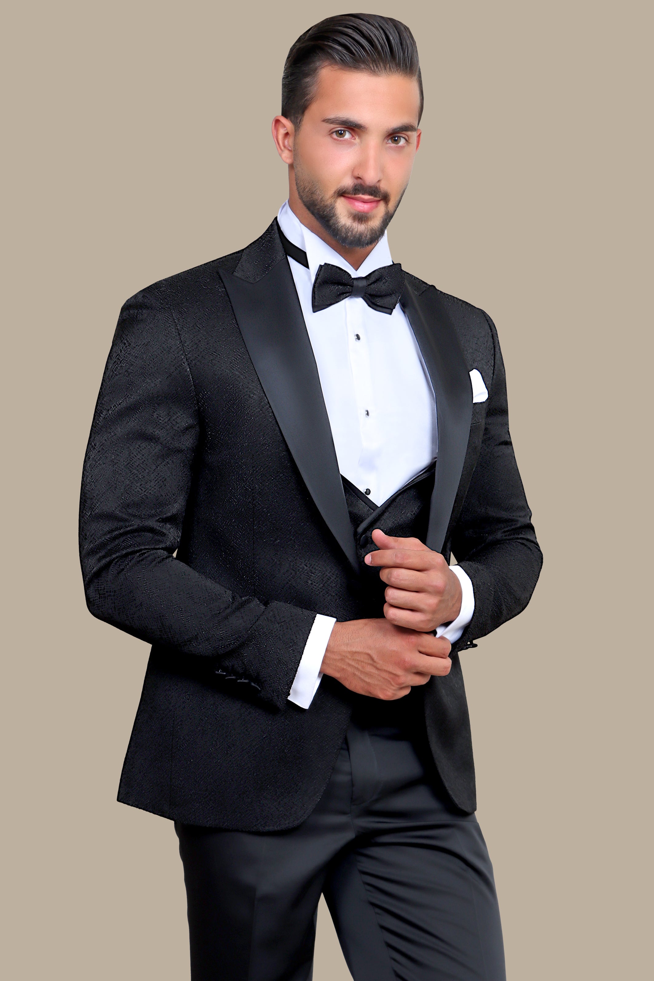 Starlight Elegance: 4-Piece Black Tuxedo Set with Shiny Peak Pattern