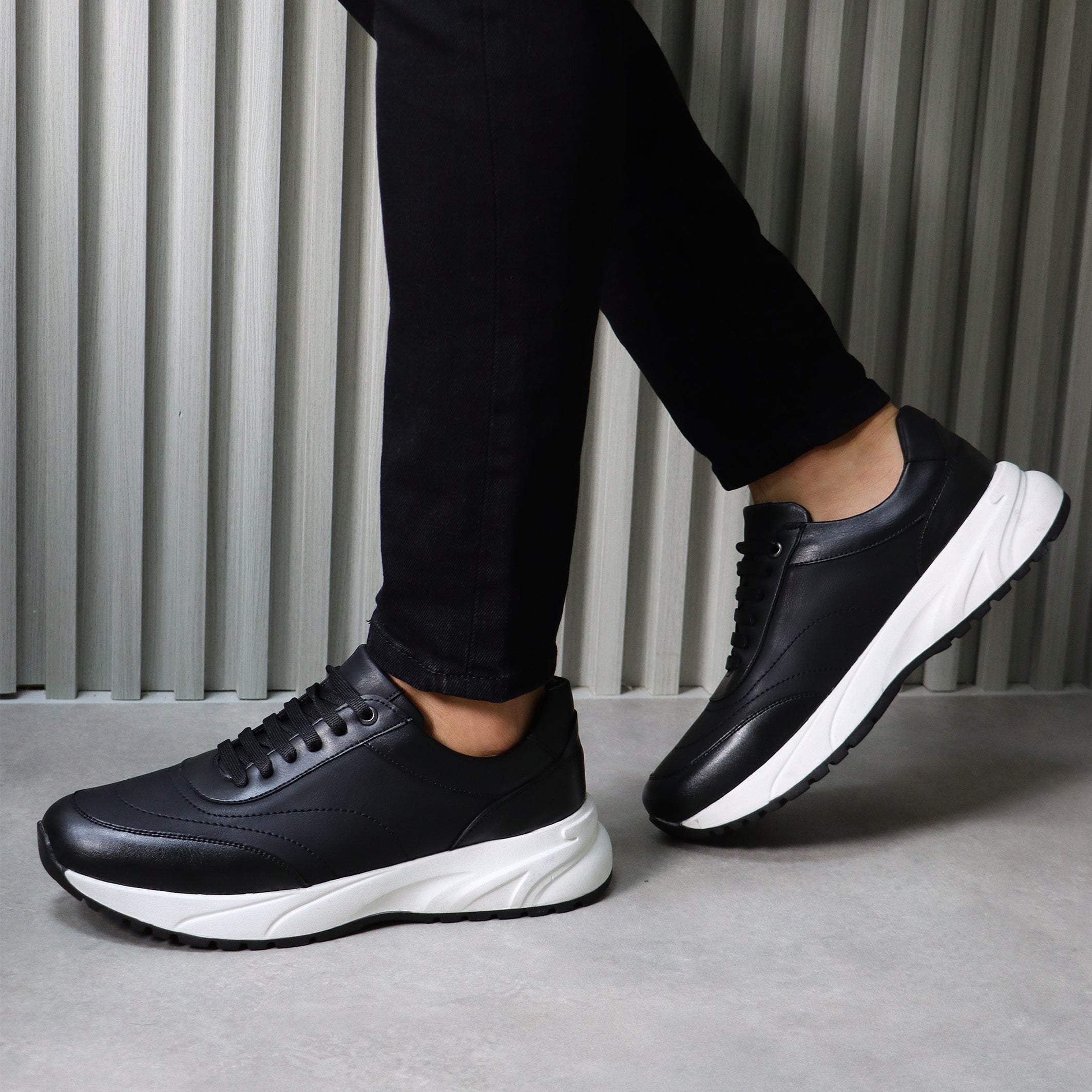 Lace-Up Leather Sneakers – Black