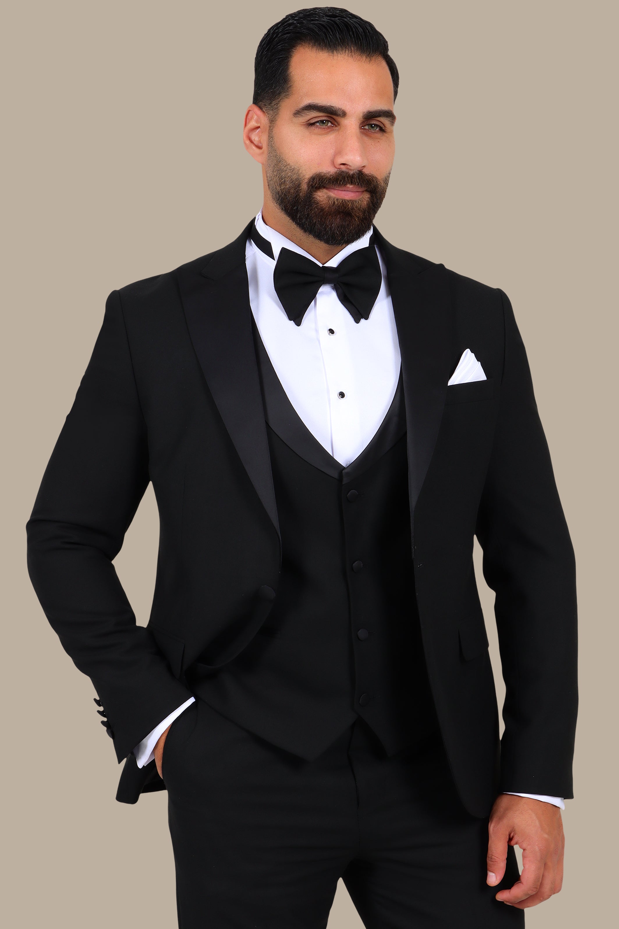 4-Piece Tuxedo Peak Lapel Plain Black