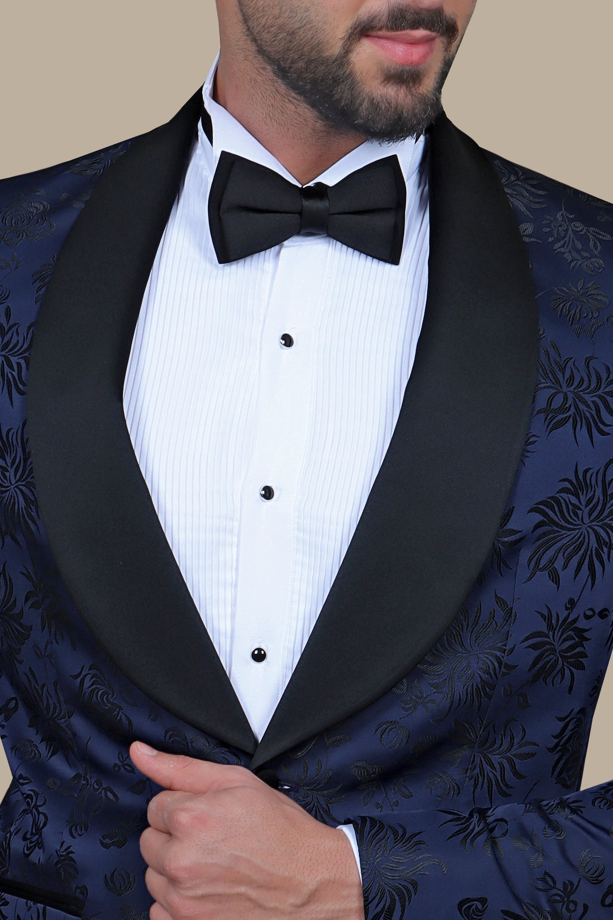 Navy Bloom: FV Tuxedo with Wide Col Chale Floral Print