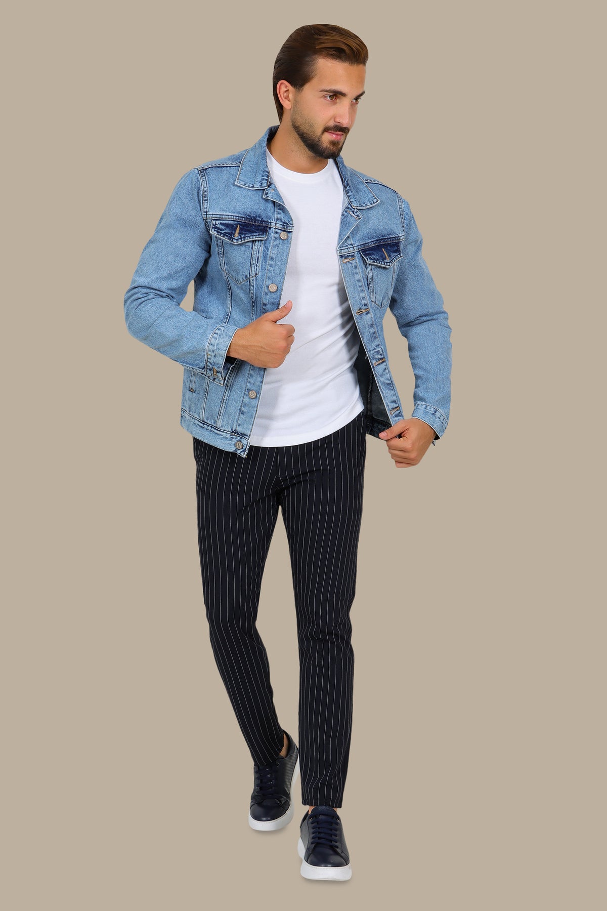 Denim Jacket Basic – Light Blue