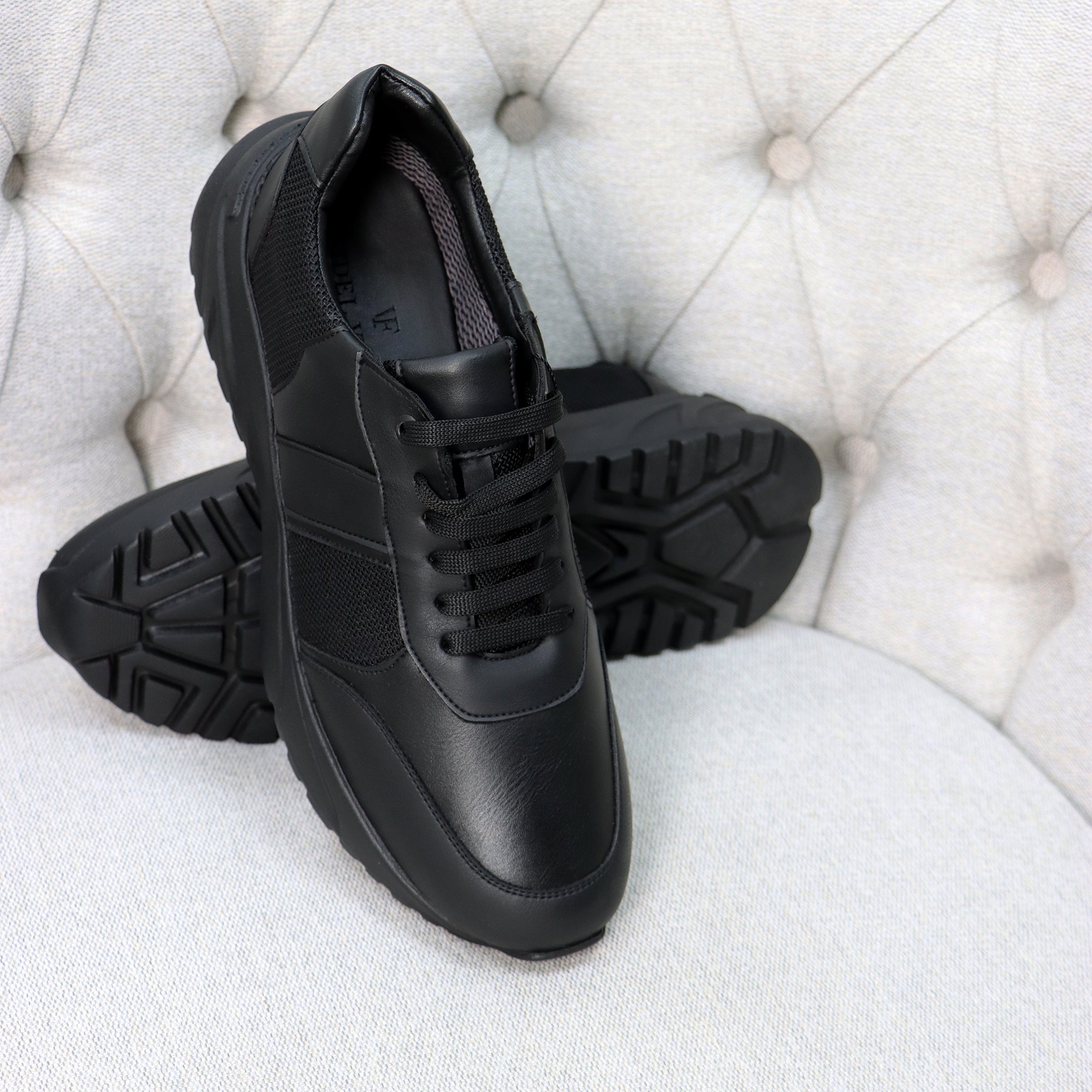 FitFlop Leather Sneakers – Black