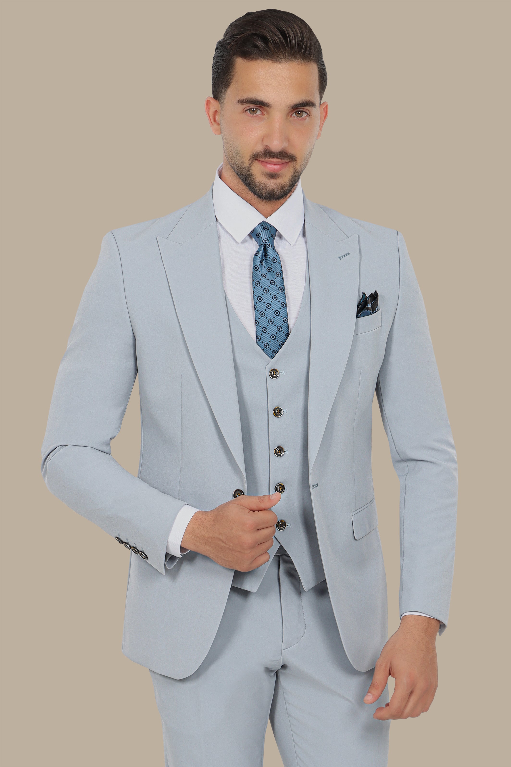 Light Blue 3-Piece Suit: Plain Lycra with Peak Lapel