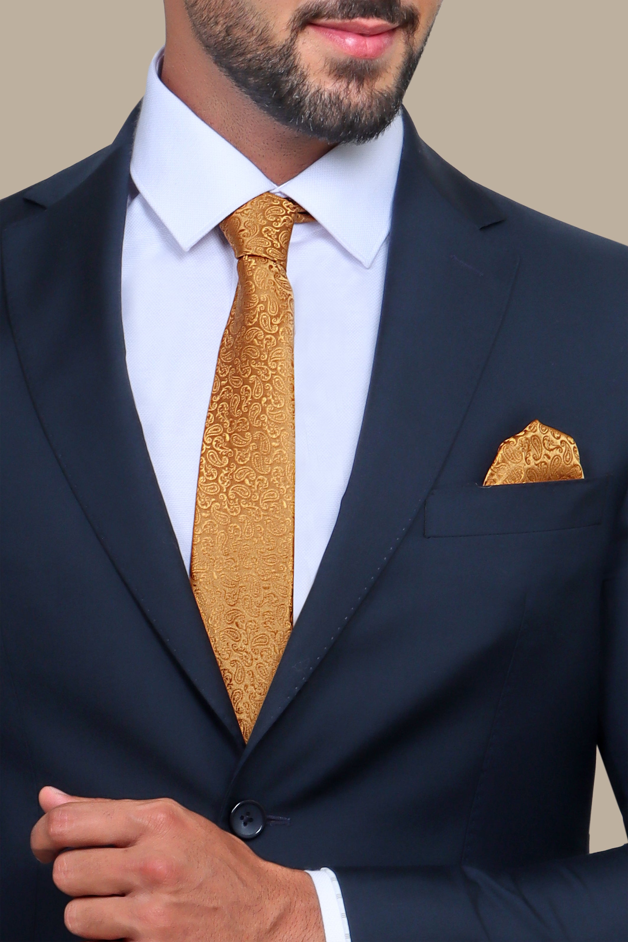 Timeless Dark Navy Notch Lapel Suit: Your Classic Wardrobe Staple