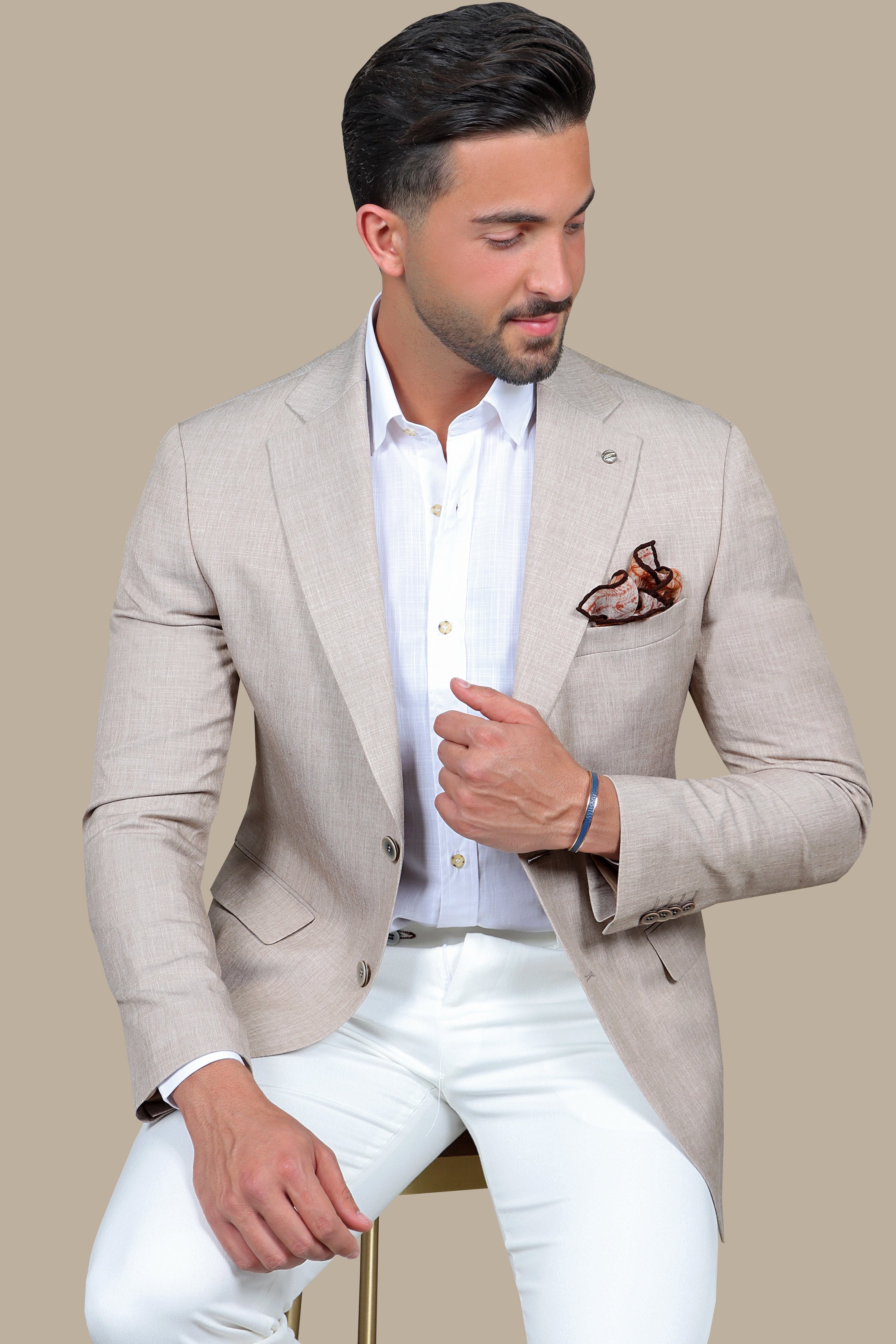 Classic Beige: Notch Lapel Fil-a-Fil Blazer