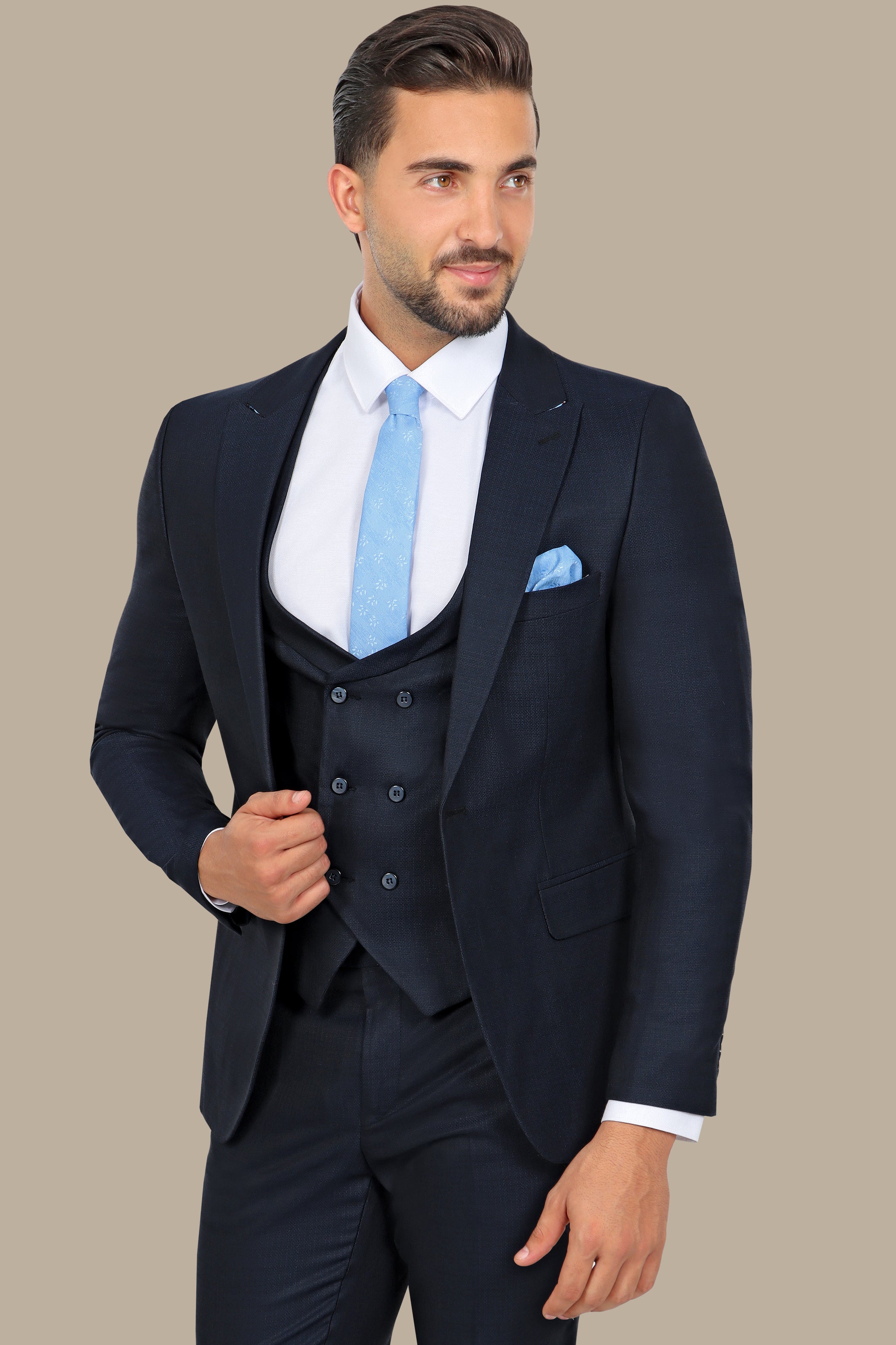 Timeless Structure: 3-Piece Navy Suit with Peak Lapel