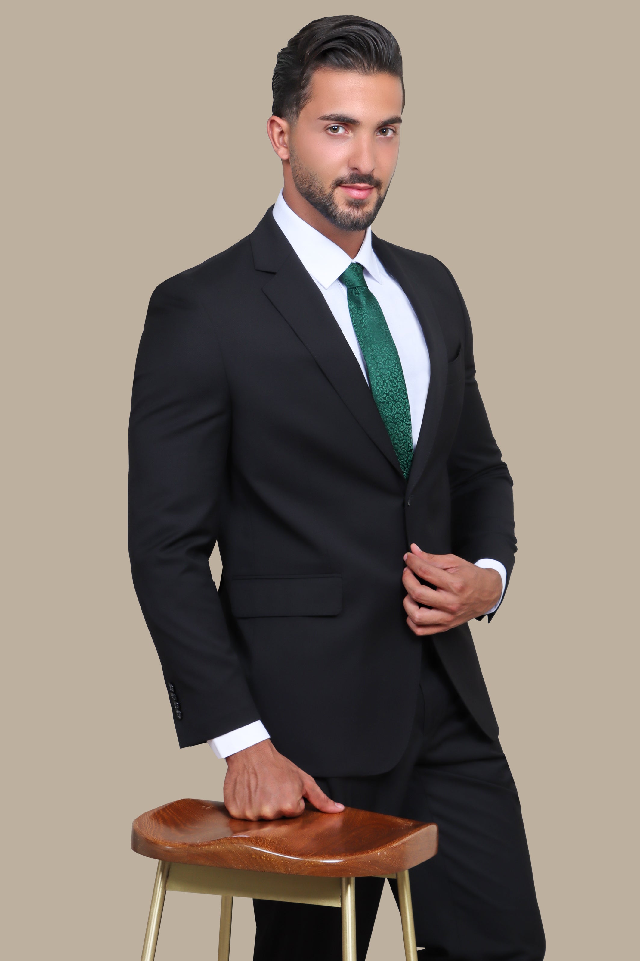 Ultimate Elegance: The Notch Drop 4-Color Black Suit