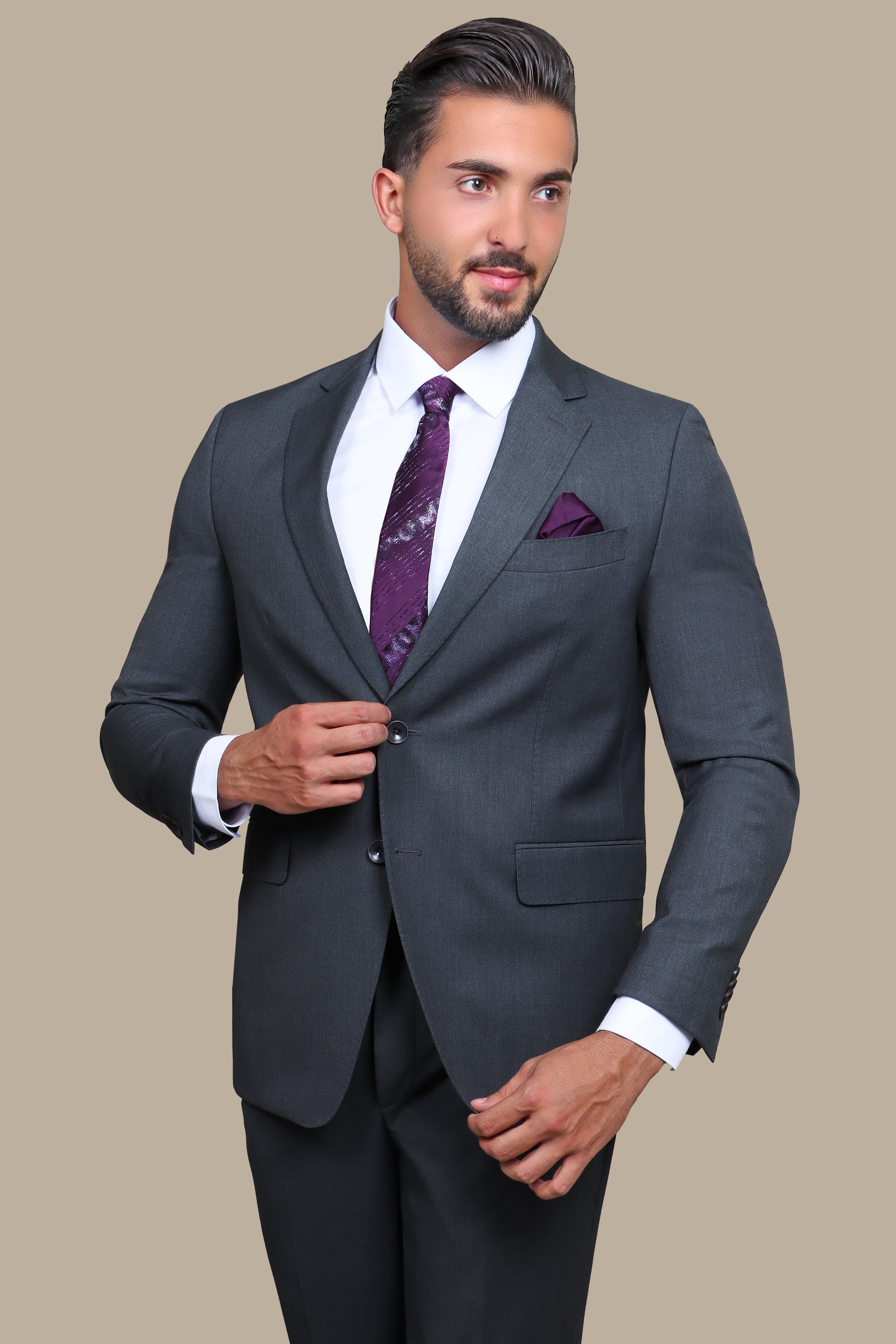 Understated Elegance: The Notch Drop 4-Color Gray Suit