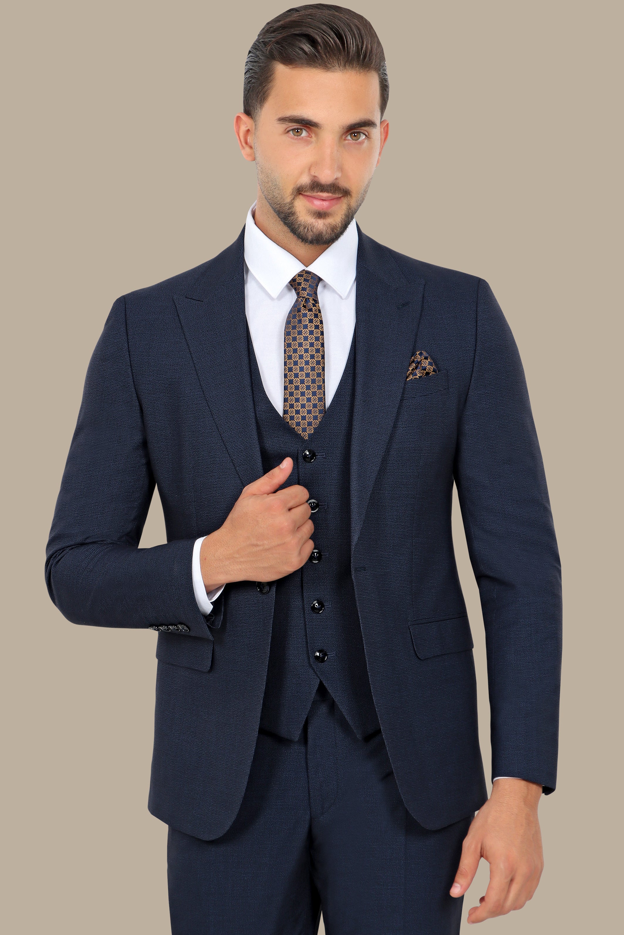 Sharp Checks: 3-Piece Navy Suit with Peak Lapel