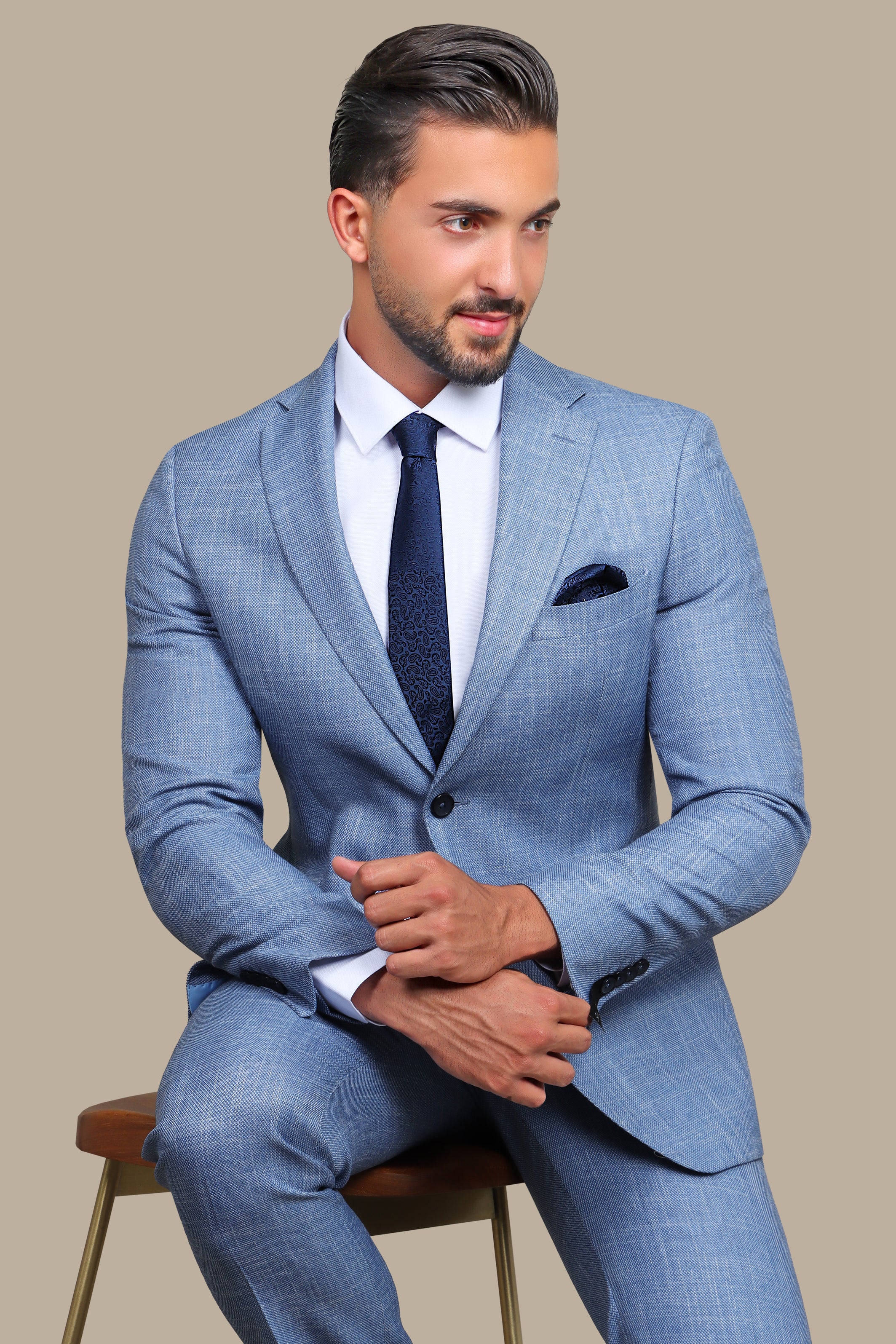 Blue Brilliance: The Notch Filafil Suit in Classic Blue