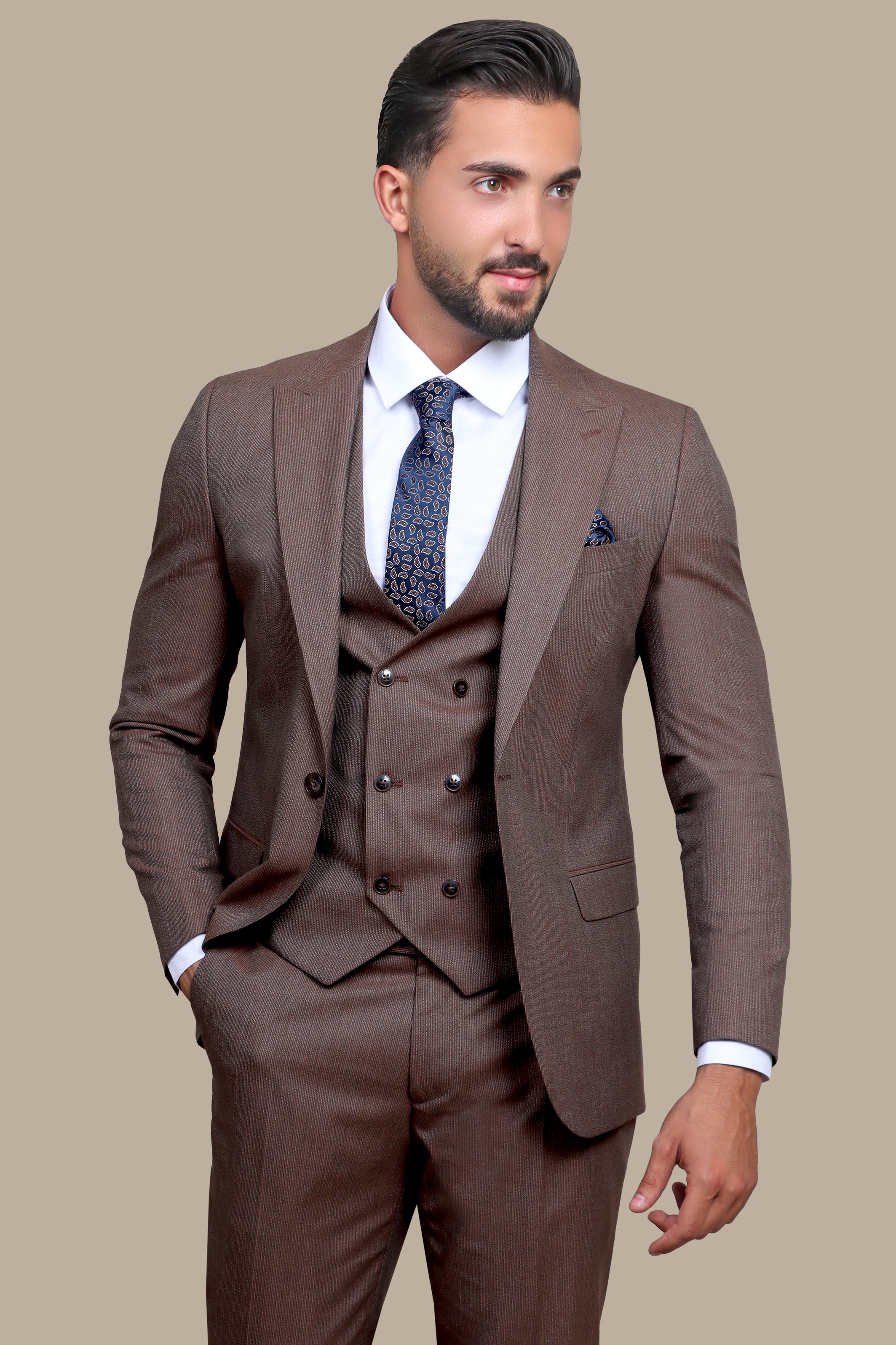 Classic Havan Stripe Peak 3-Piece Suit: Timeless Elegance in Every Thread