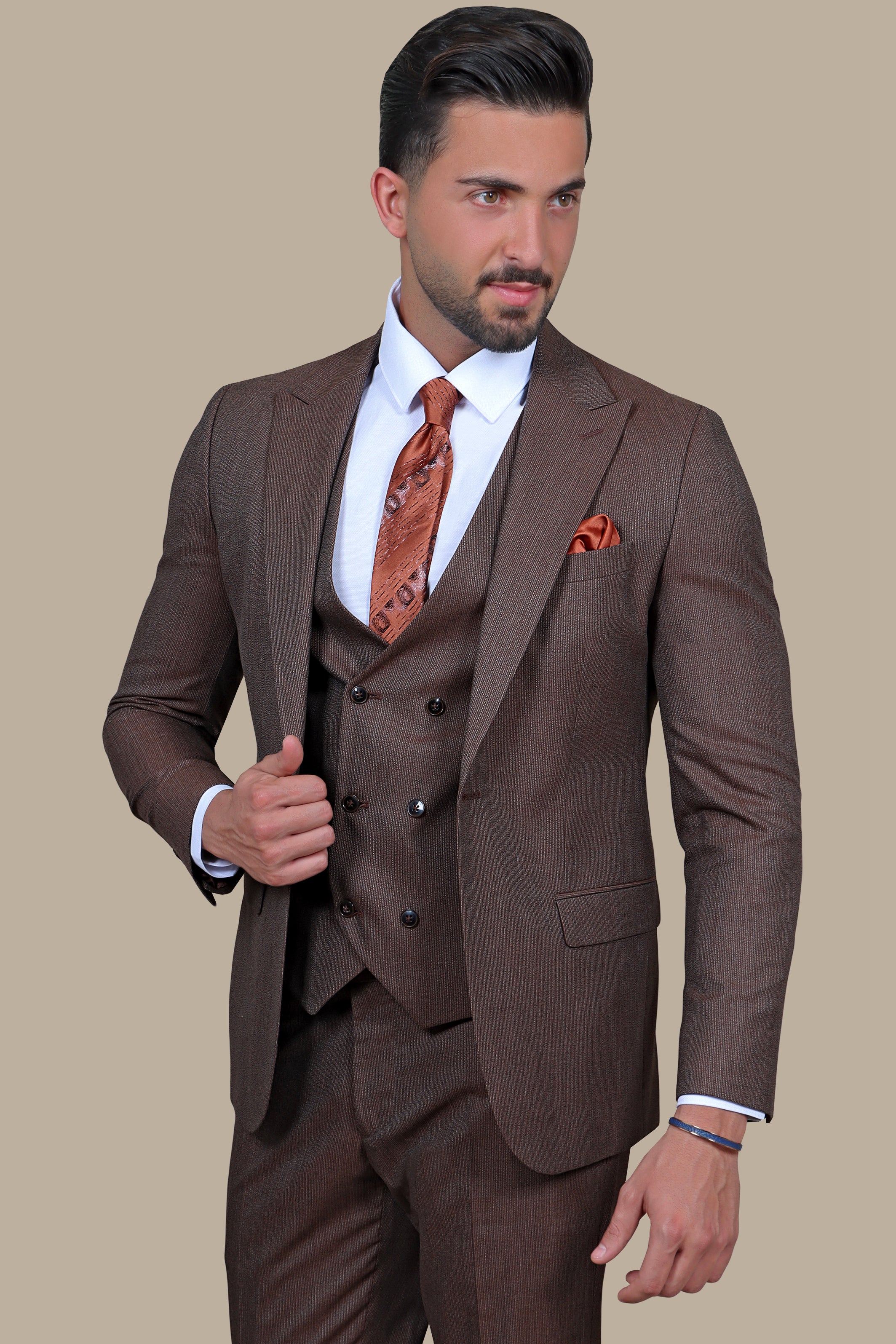 Classic Havan Stripe Peak 3-Piece Suit: Timeless Elegance in Every Thread