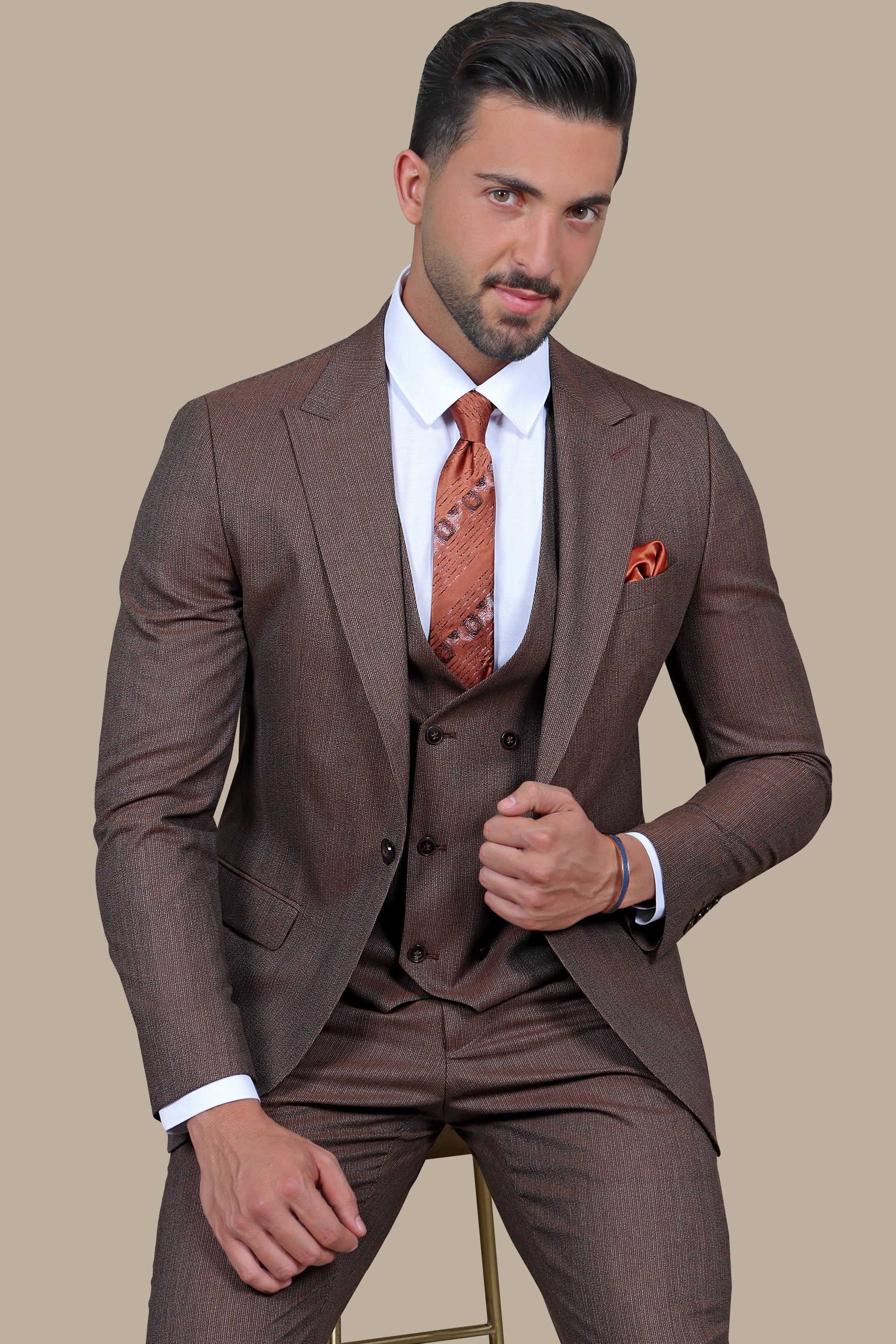 Classic Havan Stripe Peak 3-Piece Suit: Timeless Elegance in Every Thread