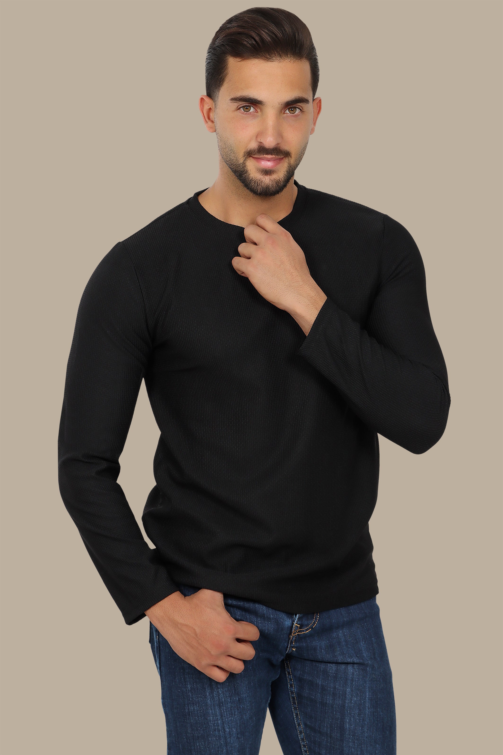 Round Neck Black Sweater with Structured Long Sleeves